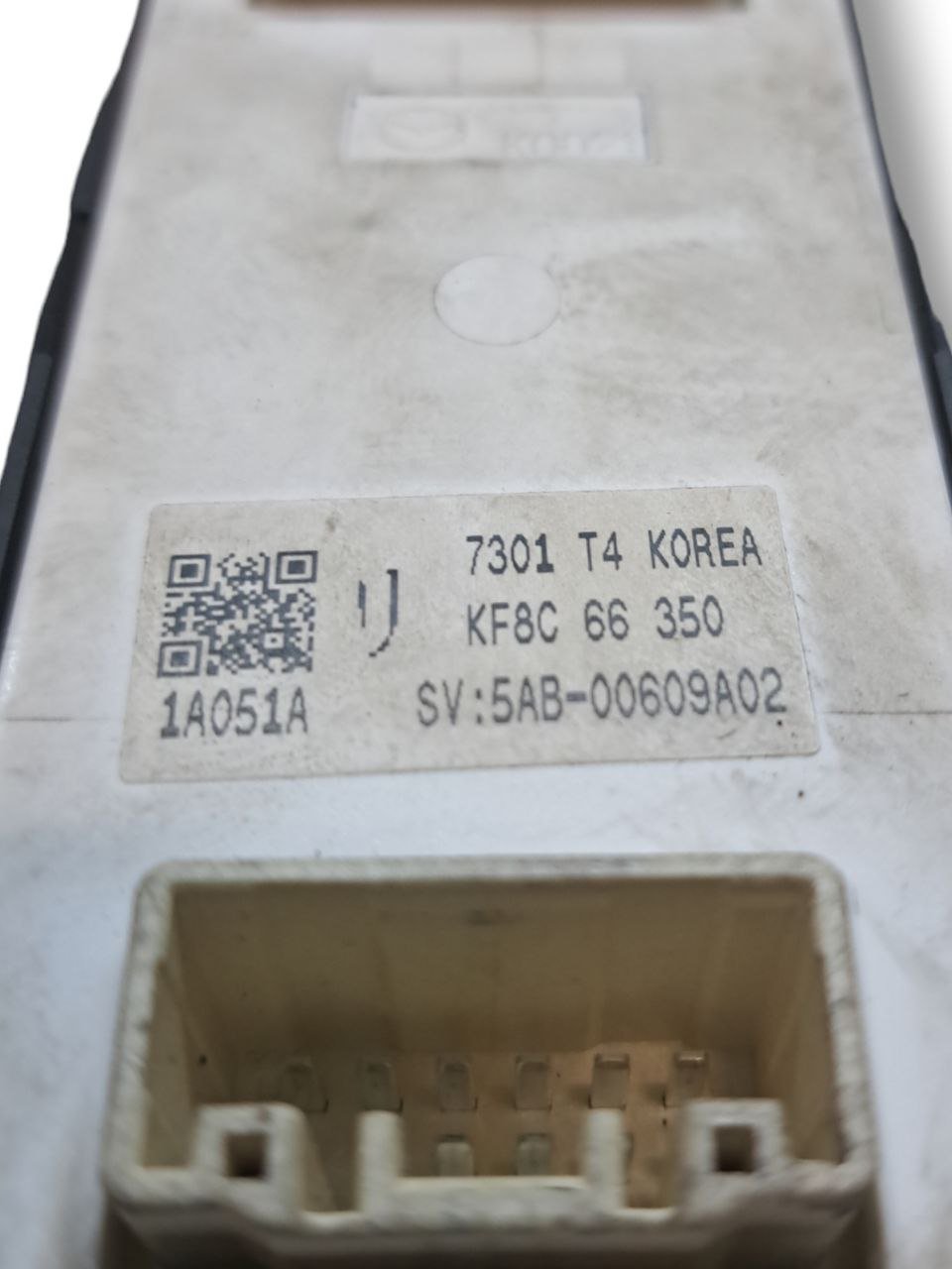 Pulsantiera Alzacristalli Anteriore Sinistra Sx Mazda CX - 5 (2018) cod.KF8C66350 - F&P CRASH SRLS - Ricambi Usati