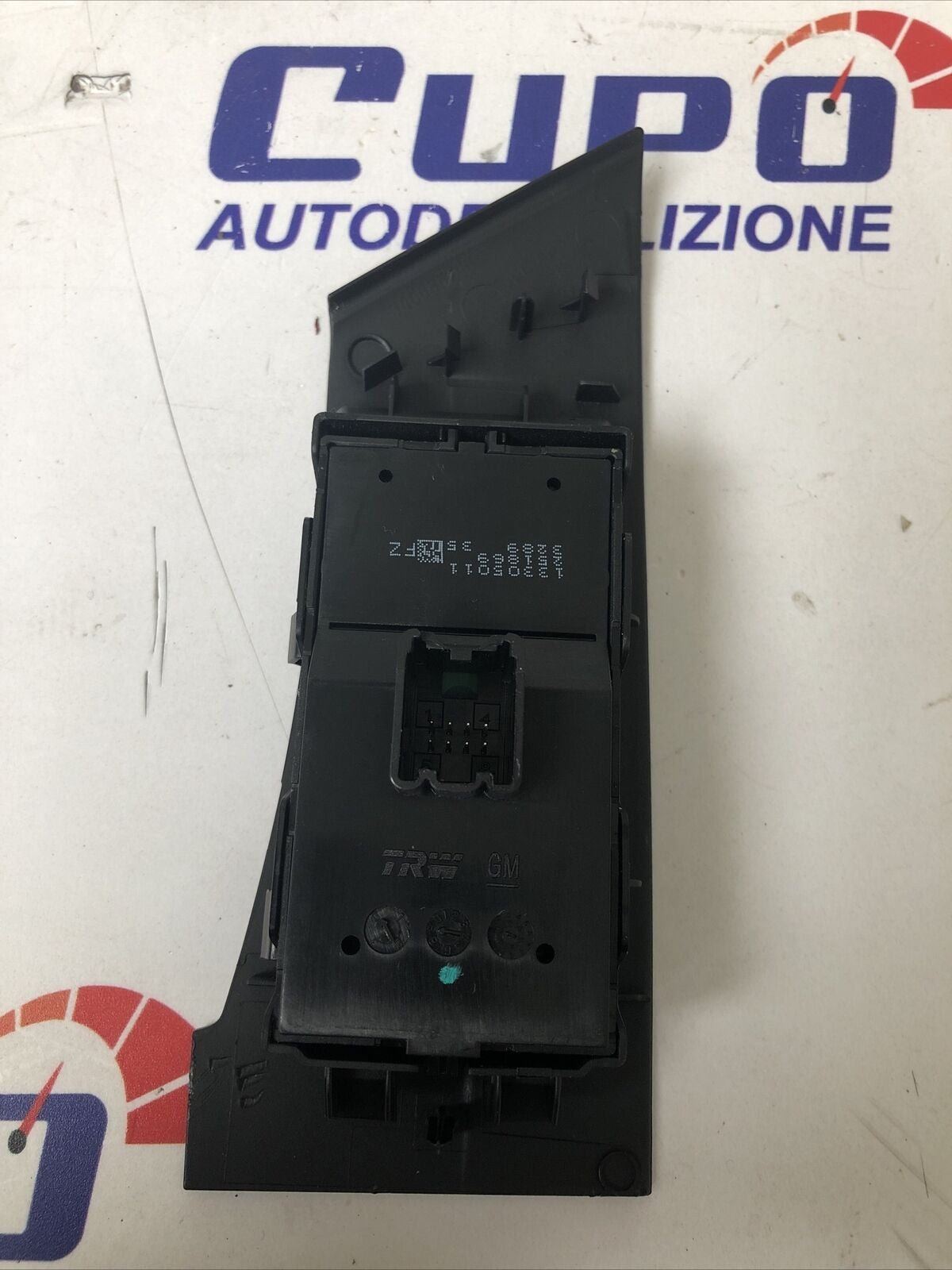 Front Left Window Switch 13305011 Opel Astra J - F&P CRASH SRLS - Used Parts