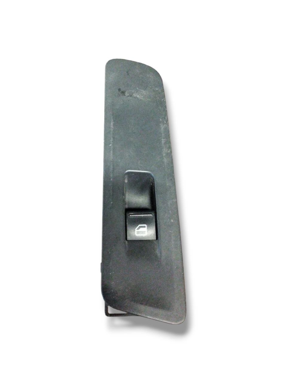 Pulsantiera alzavetri Anteriore Destra Volkswagen Tiguan (2007 - 2015) cod.5N1867256A - F&P CRASH SRLS - Ricambi Usati