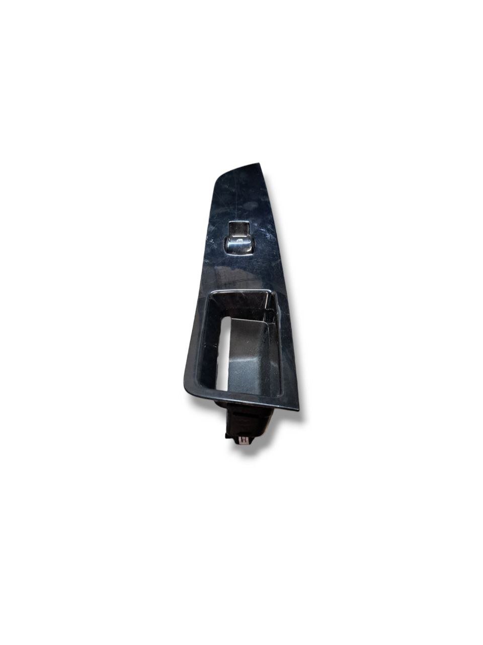 Pulsantiera Alzavetro anteriore destra (dx) Ford Edge (2016>) COD:FT4B14A563 - F&P CRASH SRLS - Ricambi Usati