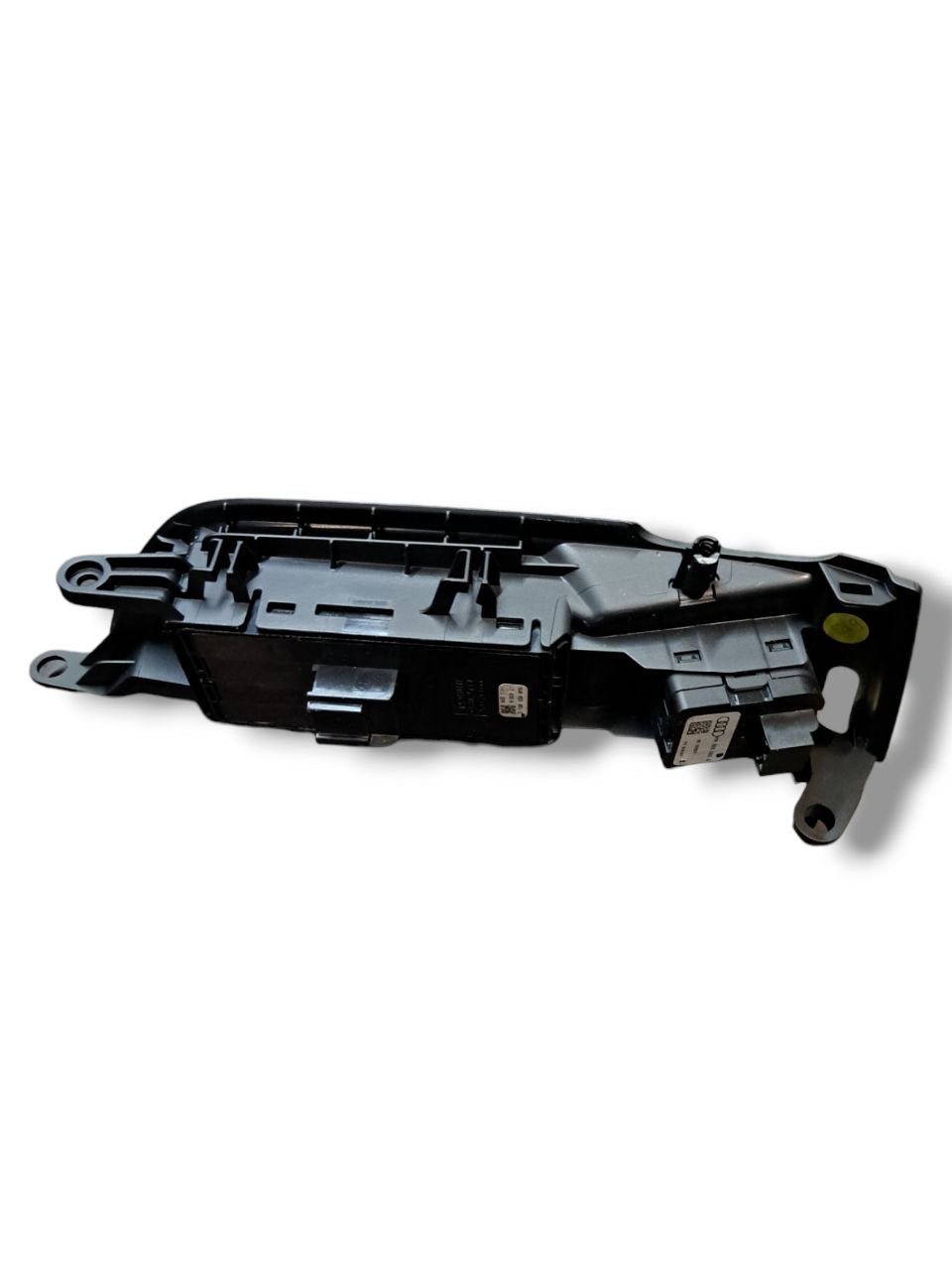 Pulsantiera alzavetro anteriore sinistra Audi Q5 (2019) COD:8W0959851E - F&P CRASH SRLS - Ricambi Usati