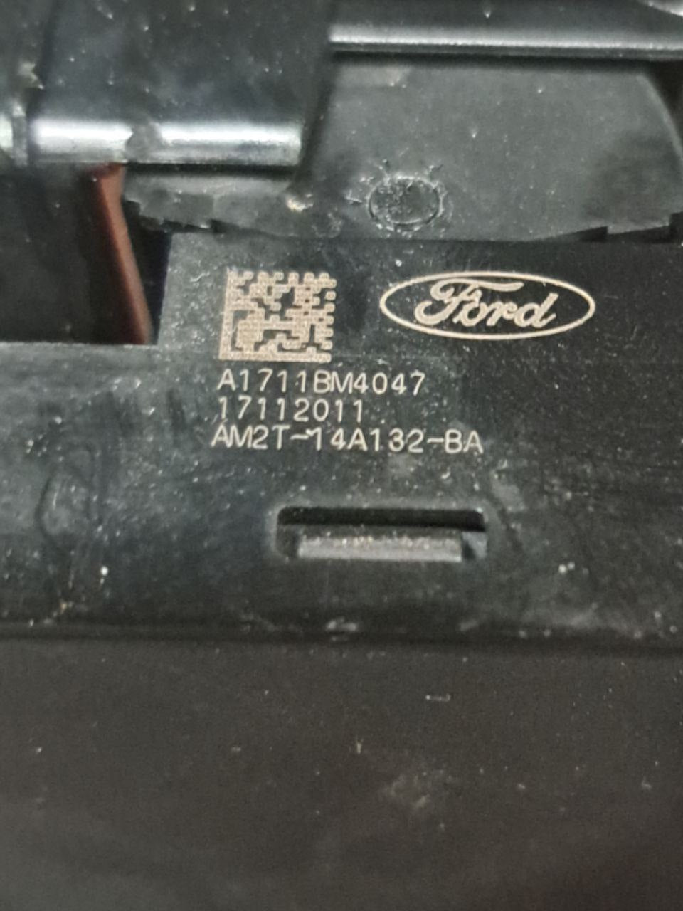 Pulsantiera Alzavetro anteriore Sinistra Ford S - Max (2006 - 2015) COD:AM2T - 14A132 - BA - F&P CRASH SRLS - Ricambi Usati