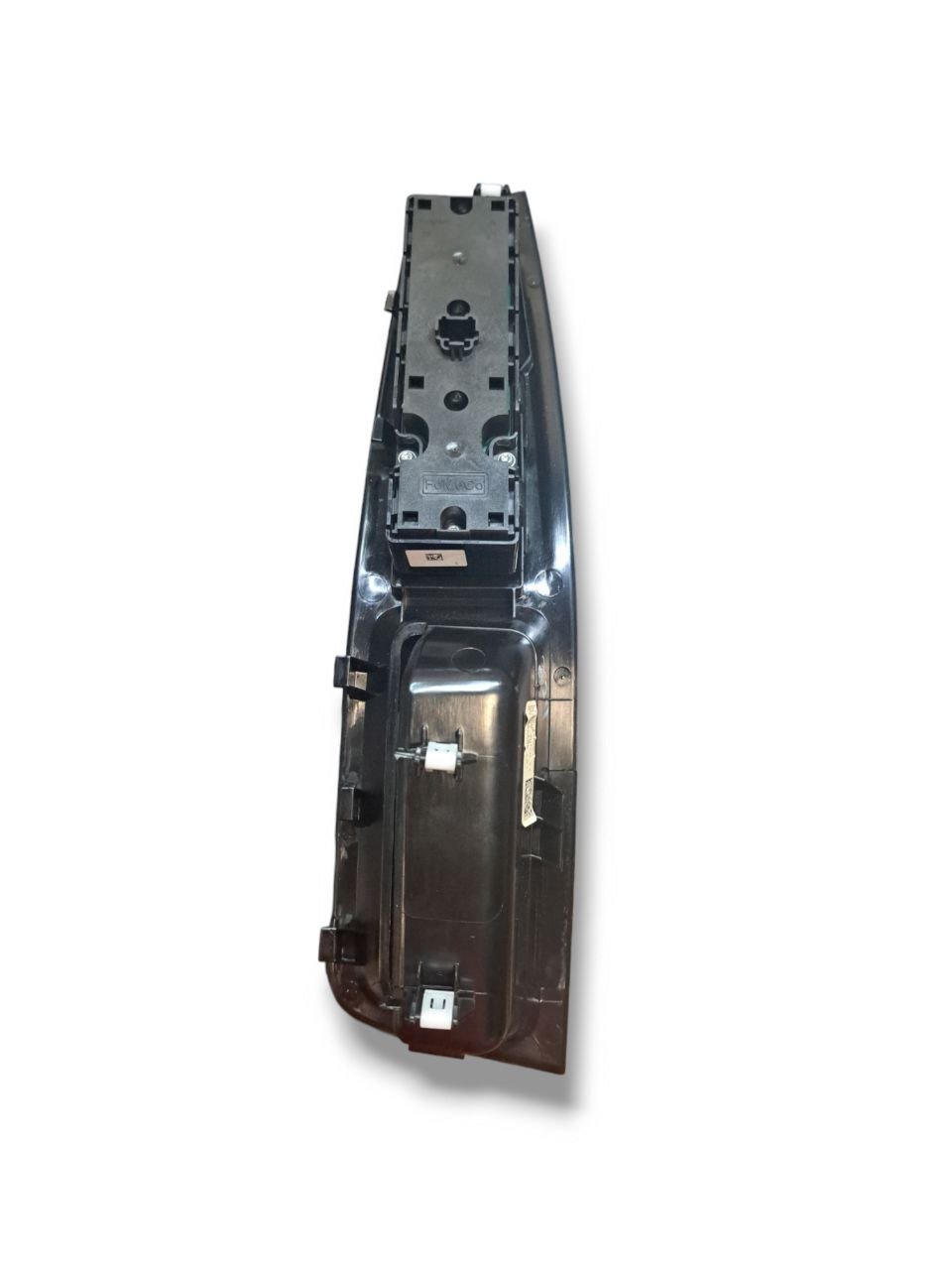 Pulsantiera Alzavetro anteriore sinistra (sx) Ford Edge (2017) COD:FT4B14A564 - F&P CRASH SRLS - Ricambi Usati