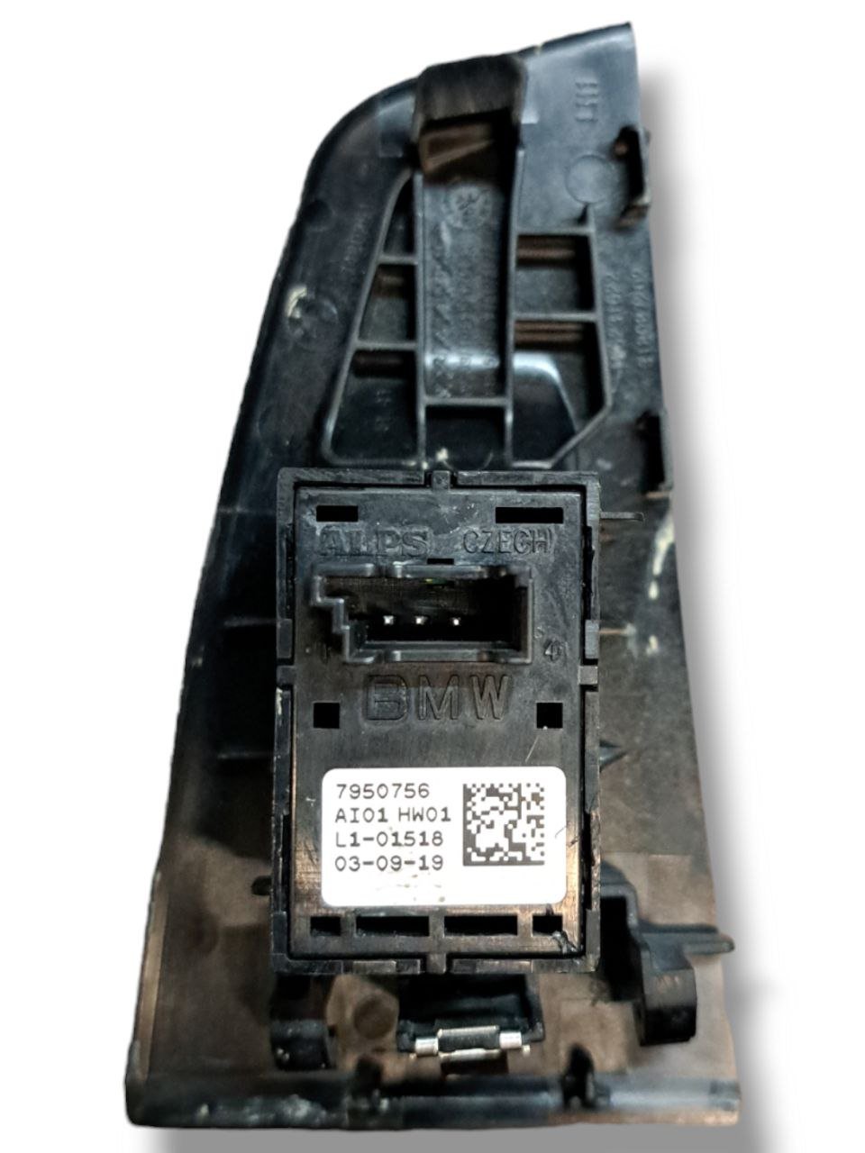 Pulsantiera alzavetro posteriore sinistra Bmw Serie 1 F40 (2022) COD:7480261 - F&P CRASH SRLS - Ricambi Usati