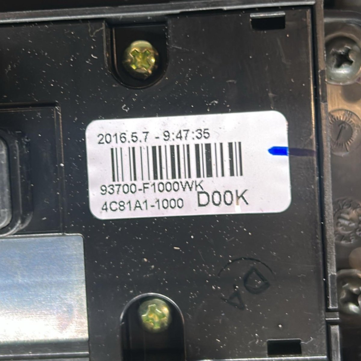 Multifunction Control Button Panel Kia Sportage IV code.93700 - F1000 (2016 > 2021) - F&P CRASH SRLS - Used Parts
