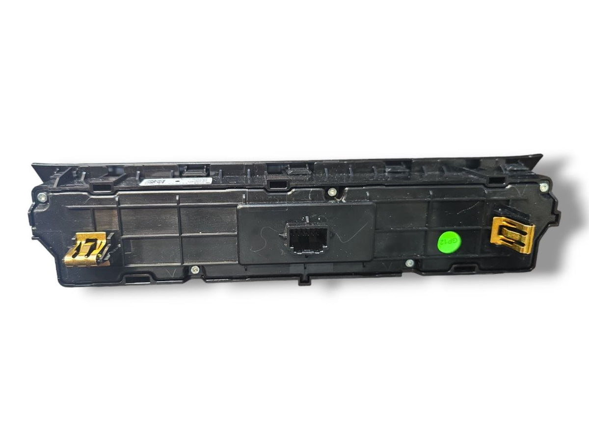 MG ZS EV Control Panel (2017 >) Code: 528193772 - F&P CRASH SRLS - Used Parts