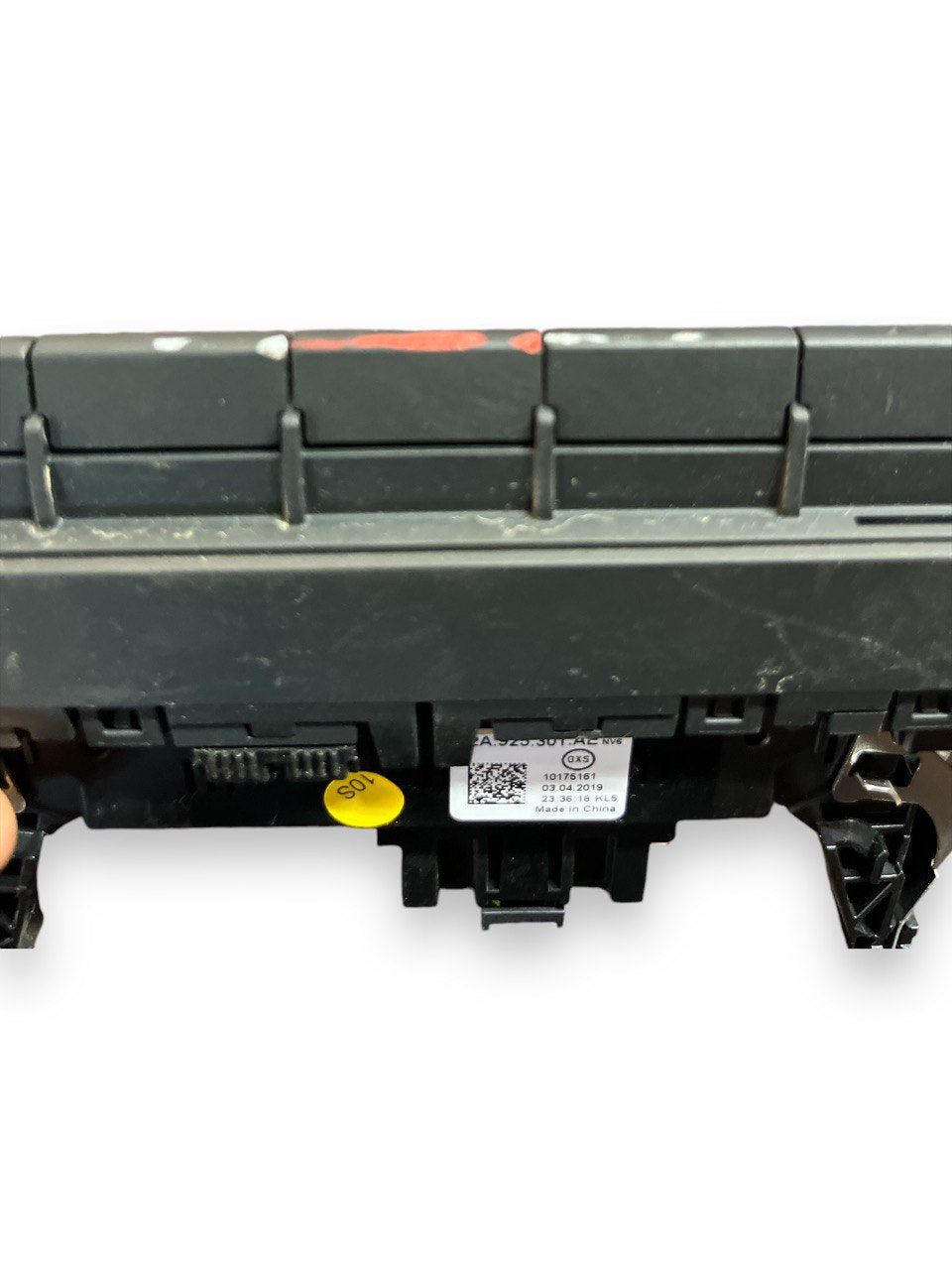 Pulsantiera multifunzione centrale Audi A1 GB (2018>) cod.82A925301AE - F&P CRASH SRLS - Ricambi Usati