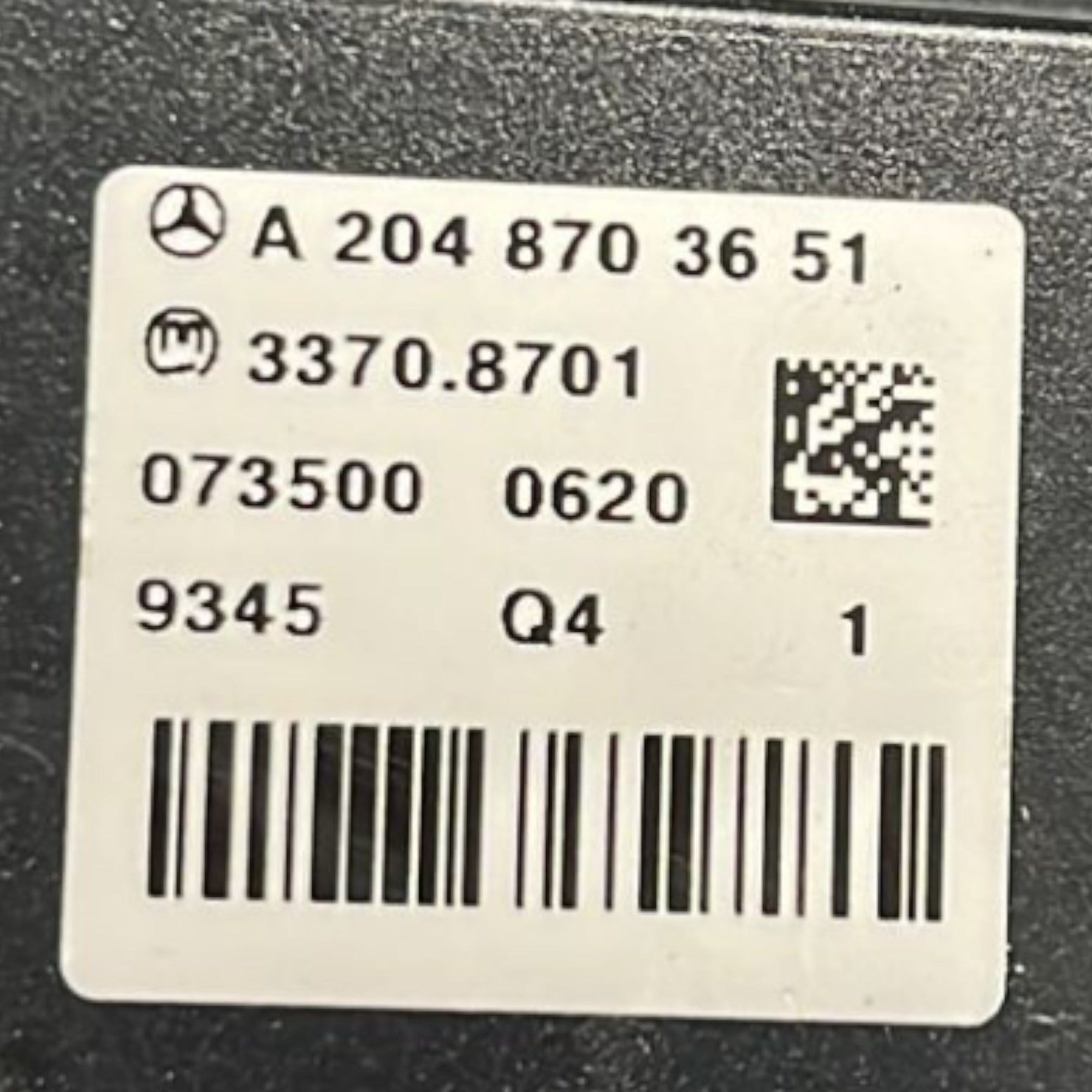 Pulsantiera Sensori Parcheggio Mercedes Benz GLK cod:A2048703651 (2008 >2015) - F&P CRASH SRLS - Ricambi Usati