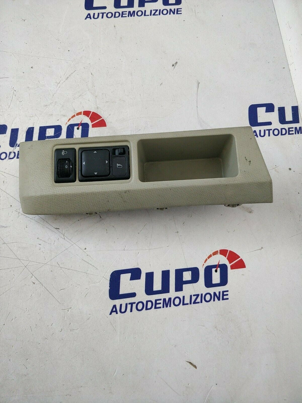 Pulsantiera Specchietti e Altezza Fari Nissan Micra K12 05 68485 K10121 Beige - F&P CRASH SRLS - Ricambi Usati