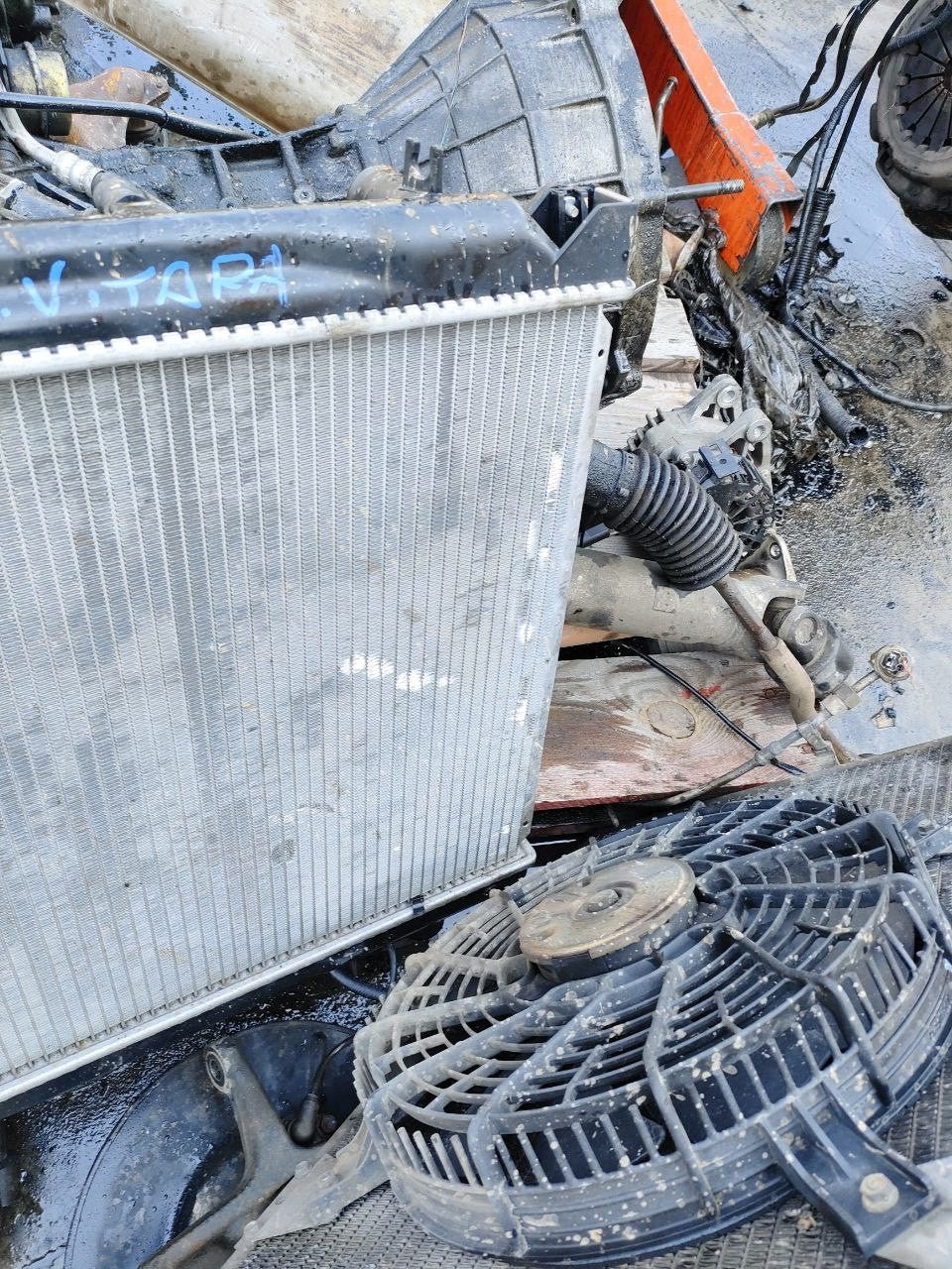 Radiatore acqua Suzuki Grand Vitara 2.0 hdi ( rhw ) - F&P CRASH SRLS - Ricambi Usati