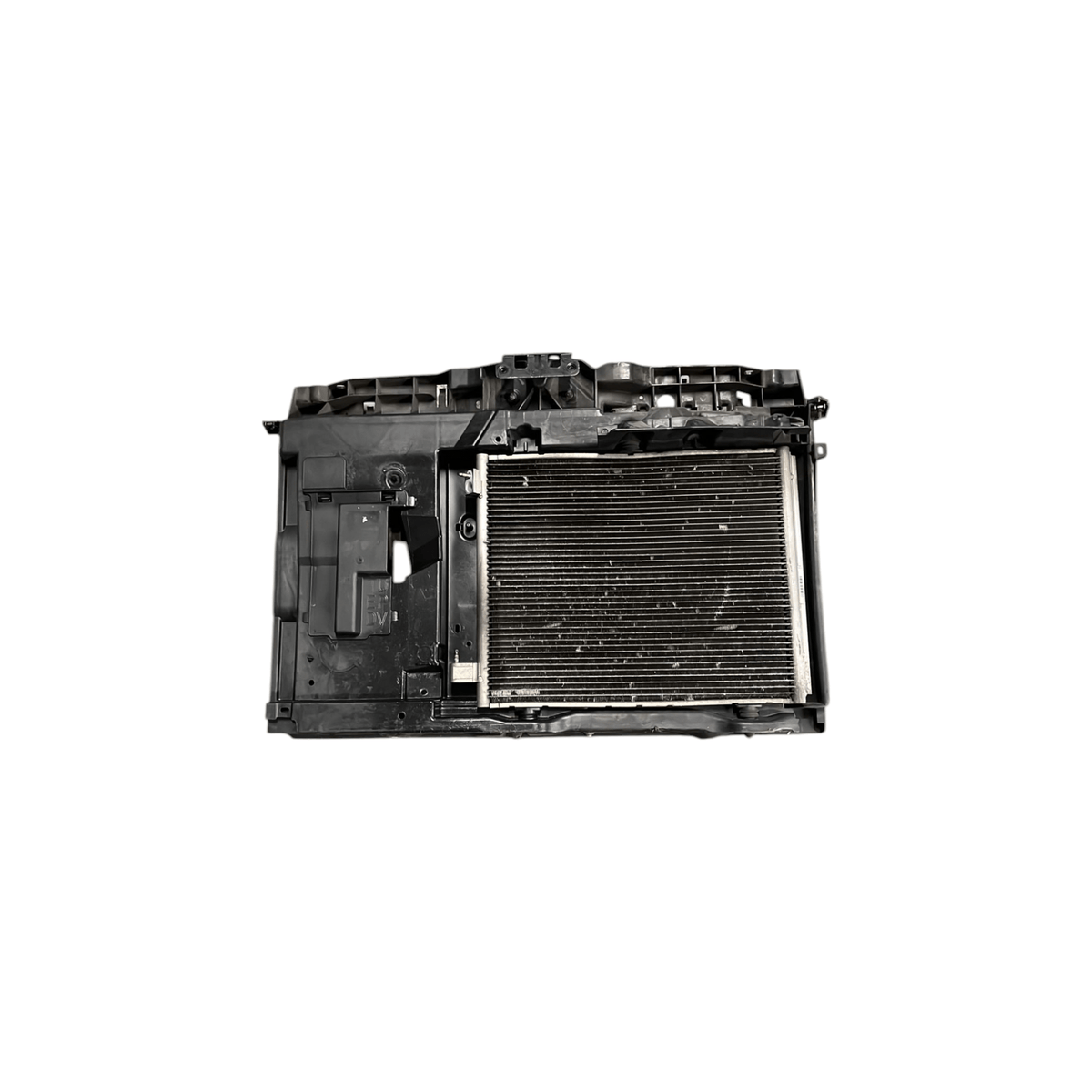 Radiatore con elettro ventola Peugeot 208 1.2 benzina (2012 - 2019) cod.9677952180 - F&amp;P CRASH SRLS - Ricambi Usati