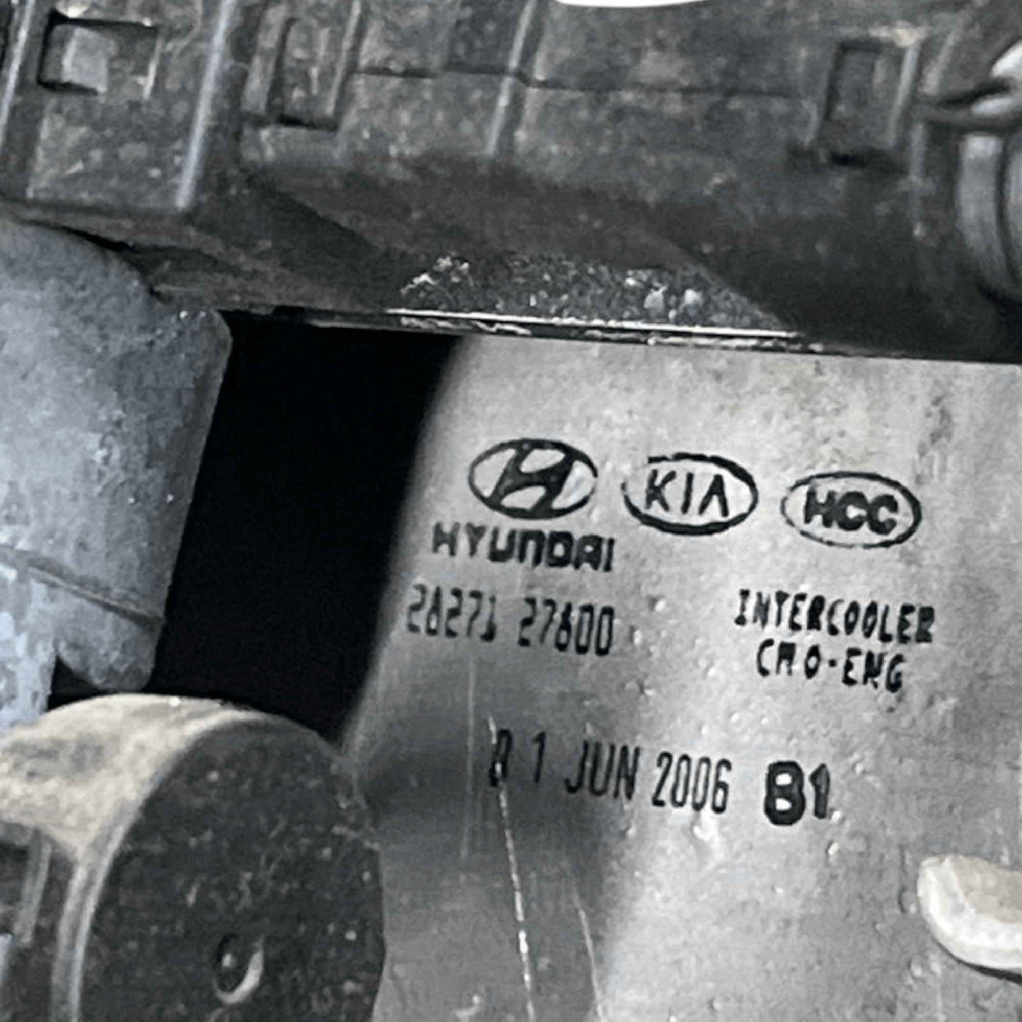 Radiatore / intercooler Hyundai Santafe 2.2 diesel 110 kw (2007 - 2010) cod.28271 - 27800 - F&P CRASH SRLS - Ricambi Usati