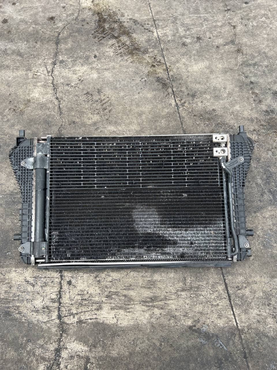 Radiatore intercooler Volkswagen Golf mk6 1.6 tdi 105 cv 1k0145803bm - F&amp;P CRASH SRLS - Ricambi Usati