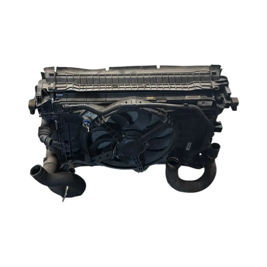 Dettaglio Radiatore Jeep Renegade 2014–2019 OEM 52009105 - foto 2