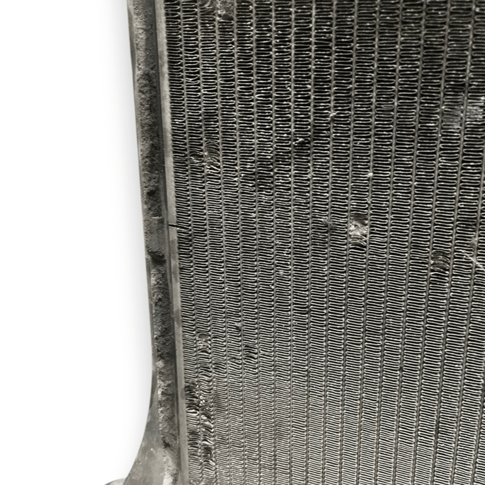 Isuzu D - Max 3.0 Diesel Engine Radiator (2002 to 2011) code: 8980476700 - F&P CRASH SRLS - Used Parts