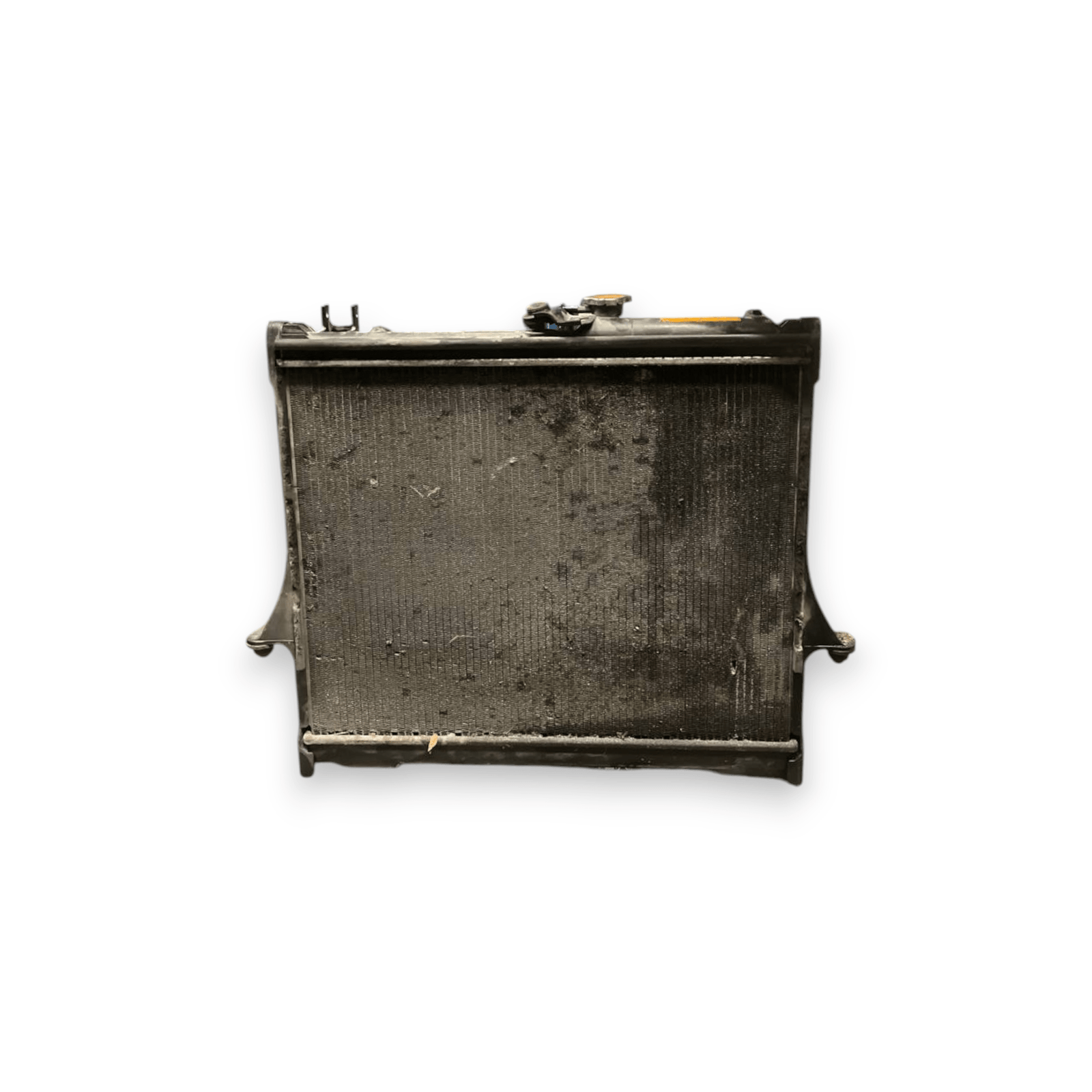 Isuzu D - Max 3.0 Diesel Engine Radiator (2002 to 2011) code: 8980476700 - F&P CRASH SRLS - Used Parts