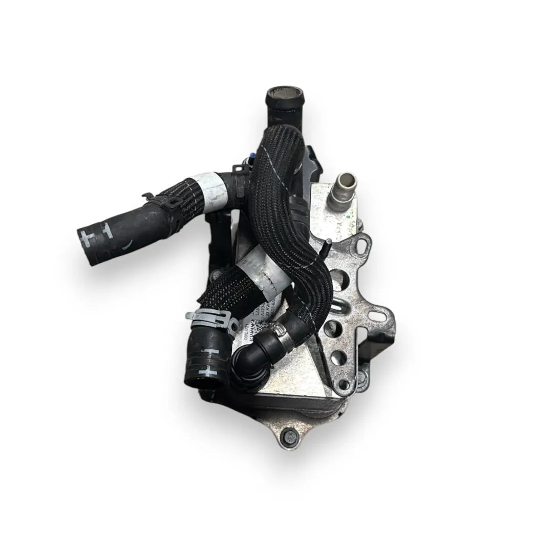 Dettaglio Radiatore olio Land Rover Defender 2021–2023 cod. K6D3-6A642-BA - foto 2