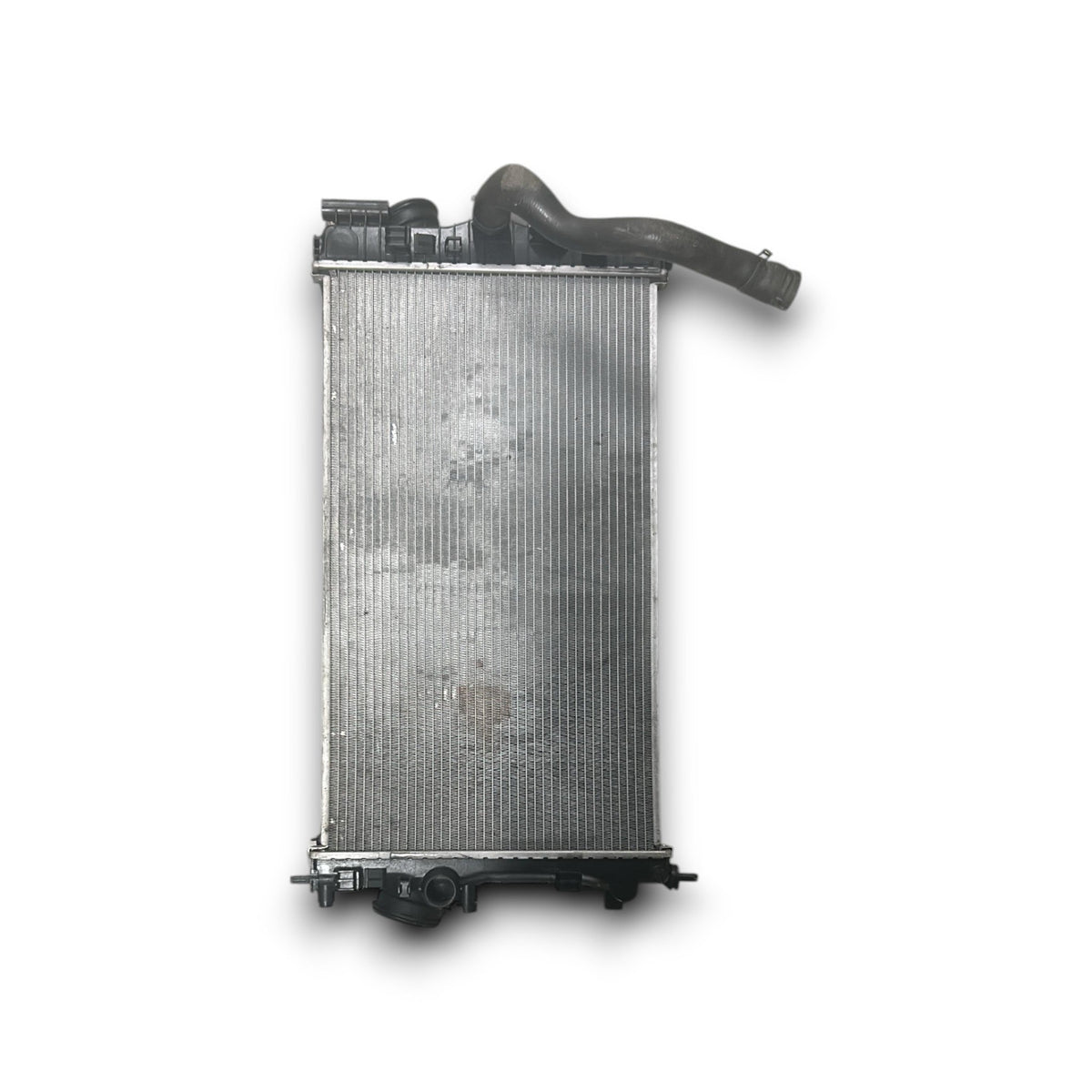 Radiatore Opel Insignia A cod.63071501E 2.0 Diesel (2008 &gt; 2017) - F&amp;P CRASH SRLS - Ricambi Usati