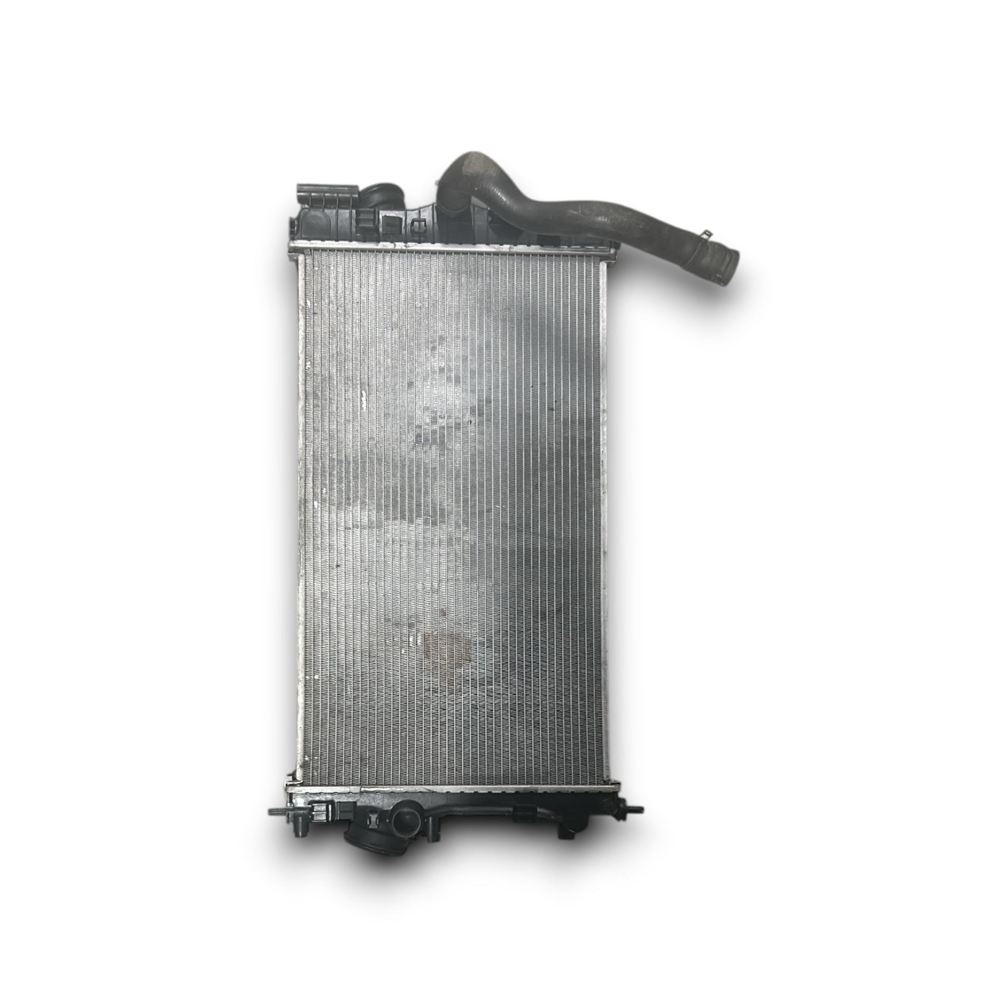 Radiatore Opel Insignia A cod.63071501E 2.0 Diesel (2008 > 2017) - F&P CRASH SRLS - Ricambi Usati