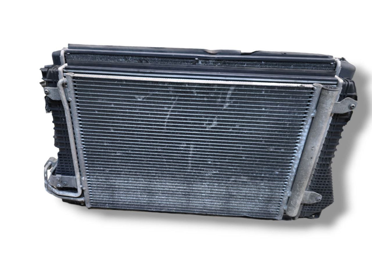 Radiatore Volkswagen Golf VI 2.0 Diesel ( 2008 - 2012 ) Cod : 1K0820411N - F&amp;P CRASH SRLS - Ricambi Usati