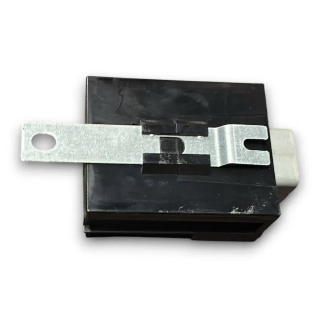 Dettaglio Relè tergiparabrezza Land Rover Range Rover Evoque 2011–2019 cod. BJ32-17509-AC - foto 2