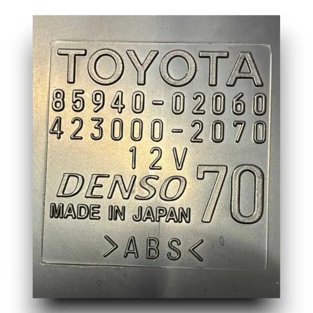 Dettaglio Relè tergiparabrezza Toyota Auris dal 2012 cod. 85940-02060 - foto 3