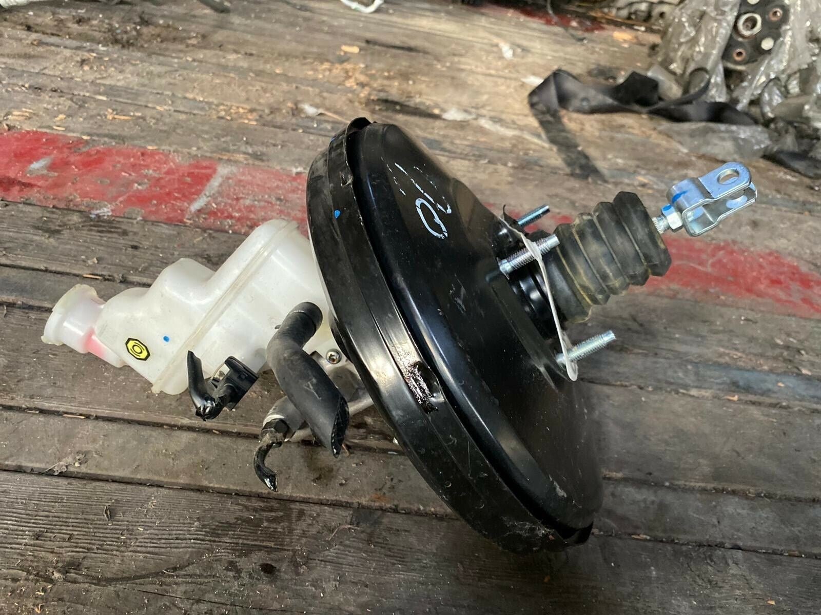 RICAMBI USATI, SERVOFRENO HYUNDAI i20, 1.2 BENZINA, CODICE : 58500 - 1J150 - F&P CRASH SRLS - Ricambi Usati