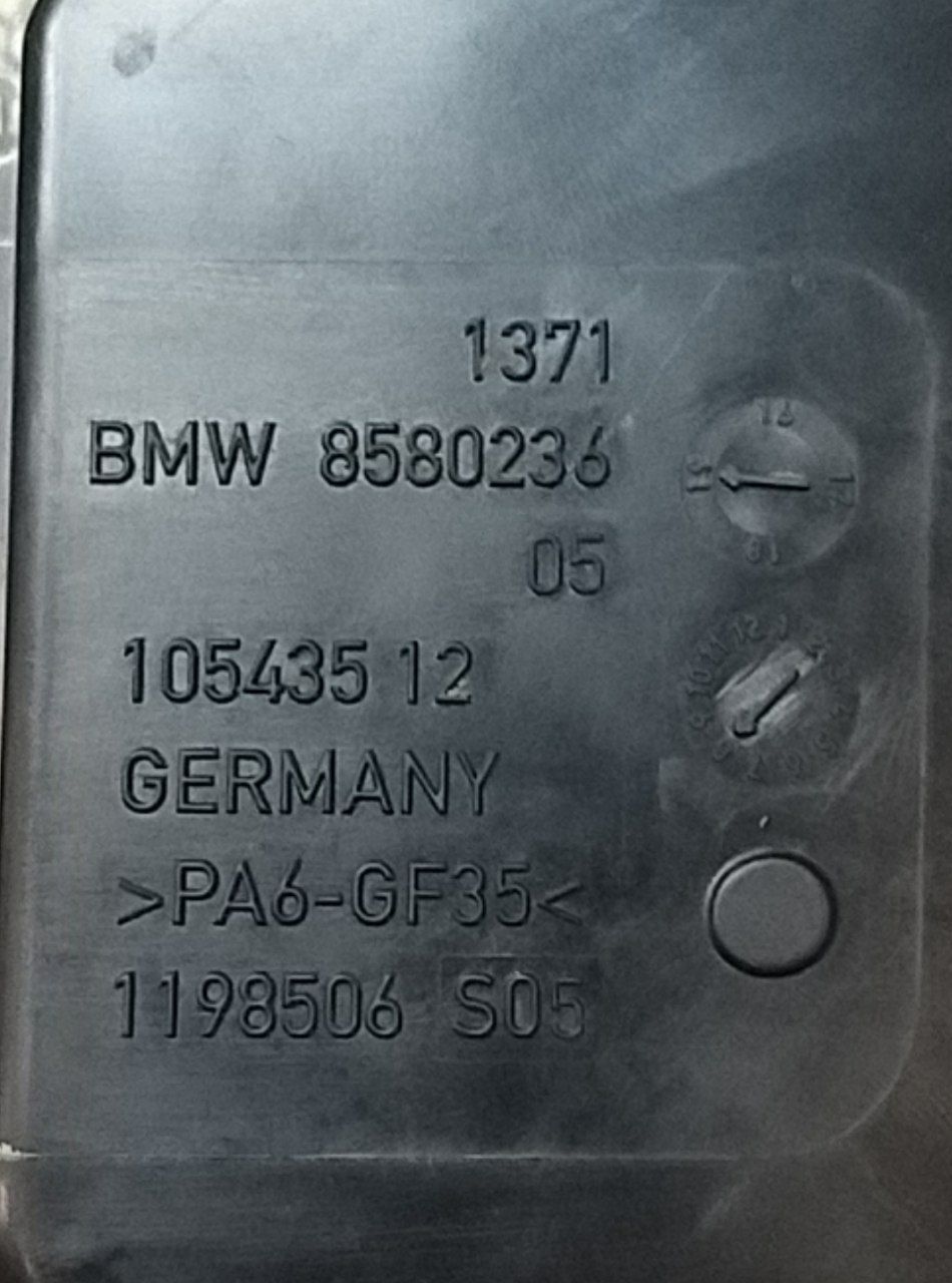 Risonatore Tubo Aria Bmw X1 F48 ( 2018 ) Cod : 1371858023605 - F&P CRASH SRLS - Ricambi Usati