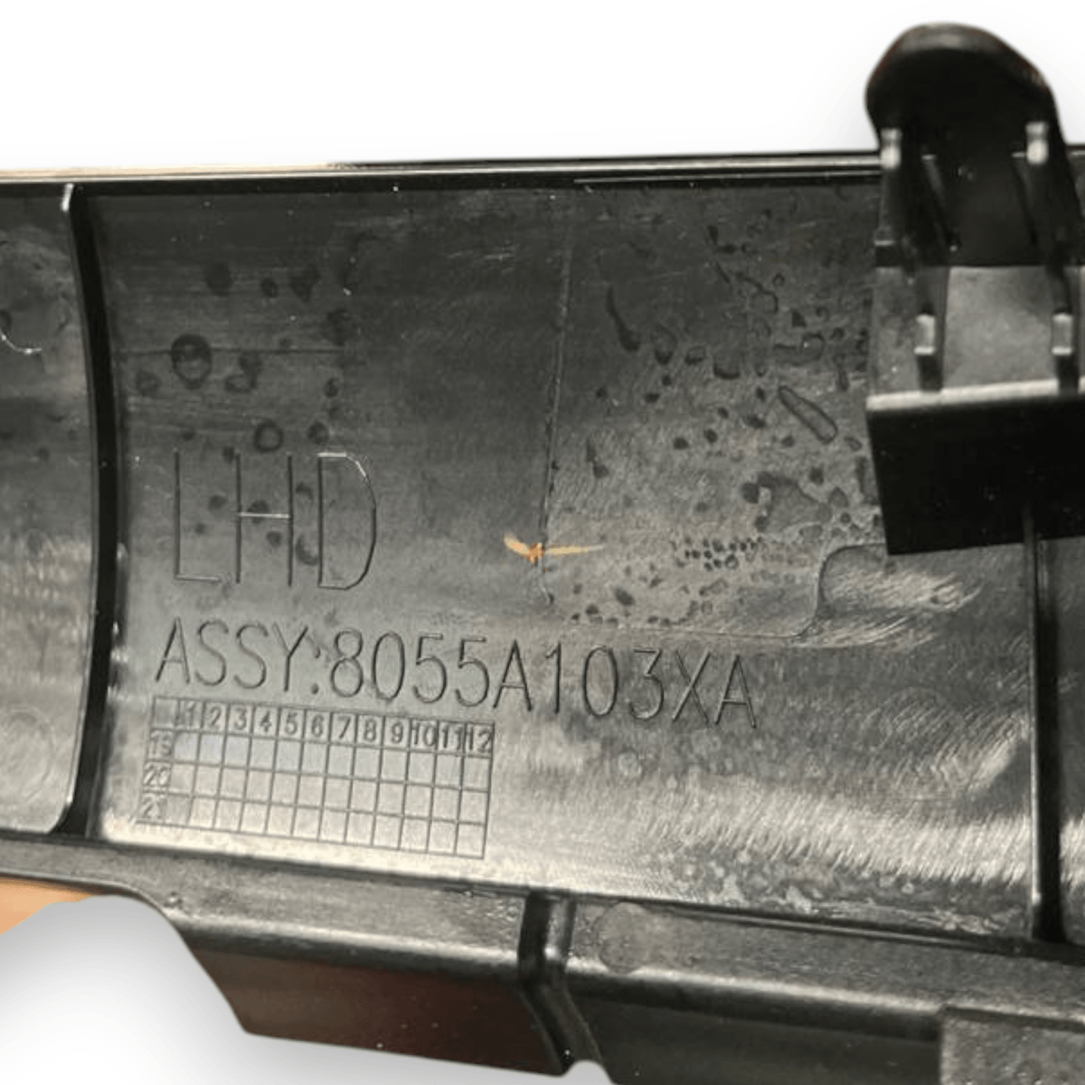 Air Vent Recovery Mitsubishi Outlander IV (2019 to 2021) code: 8055A103XA - F&P CRASH SRLS - Used Parts