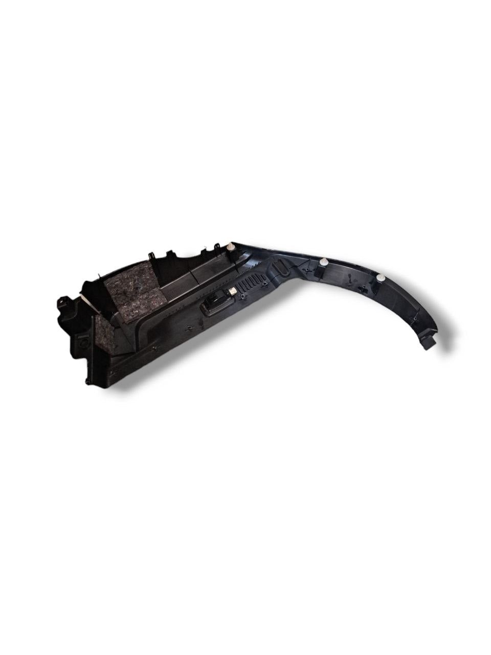 Rivestimento Bagagliaio / Cofano posteriore sinistro Toyota Auris (2018) COD:64734 - 02120 - F&P CRASH SRLS - Ricambi Usati