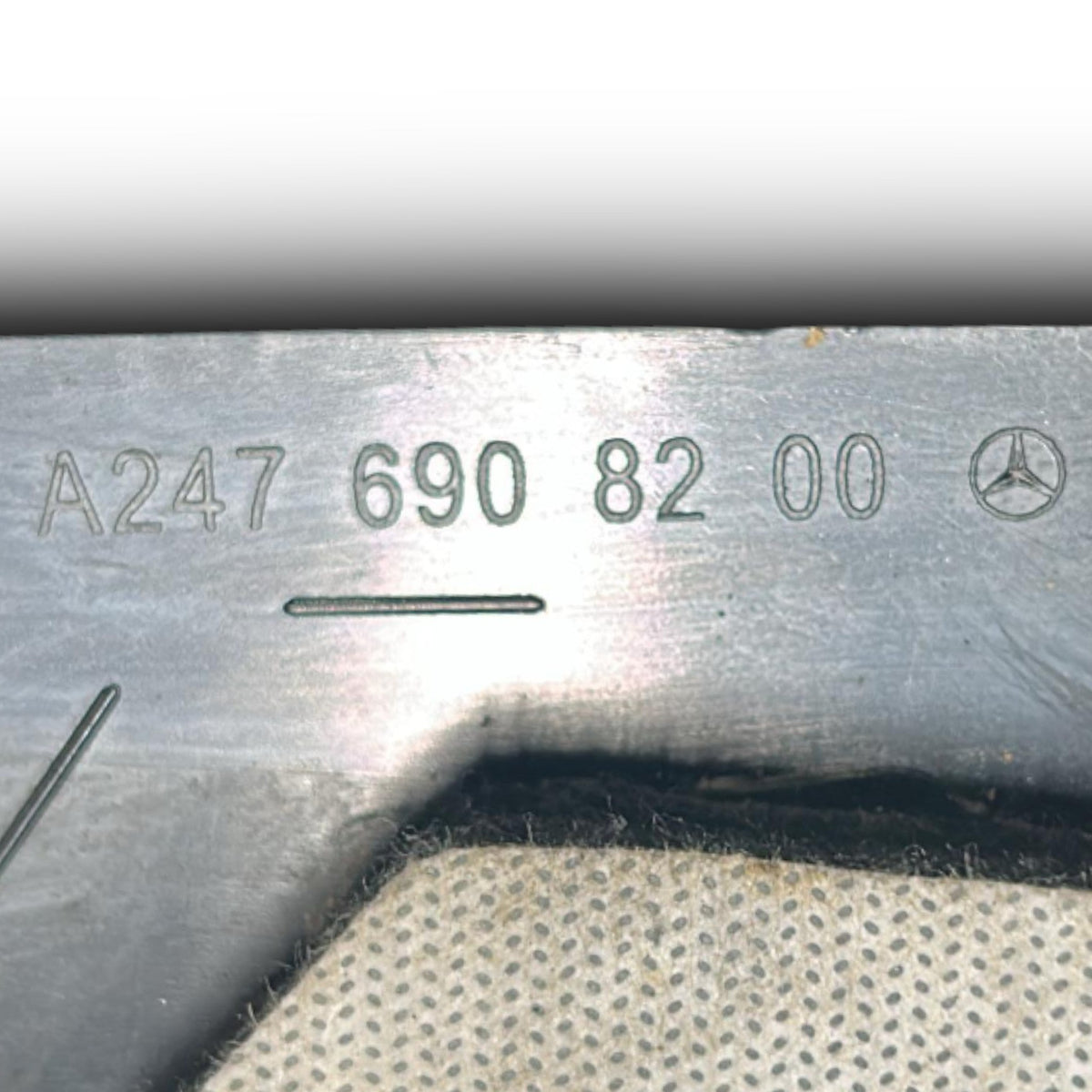 Rivestimento Bagagliaio Destro Mercedes Benz GLA (H247) cod.A2476908200 (2020 > ) - F&P CRASH SRLS - Ricambi Usati