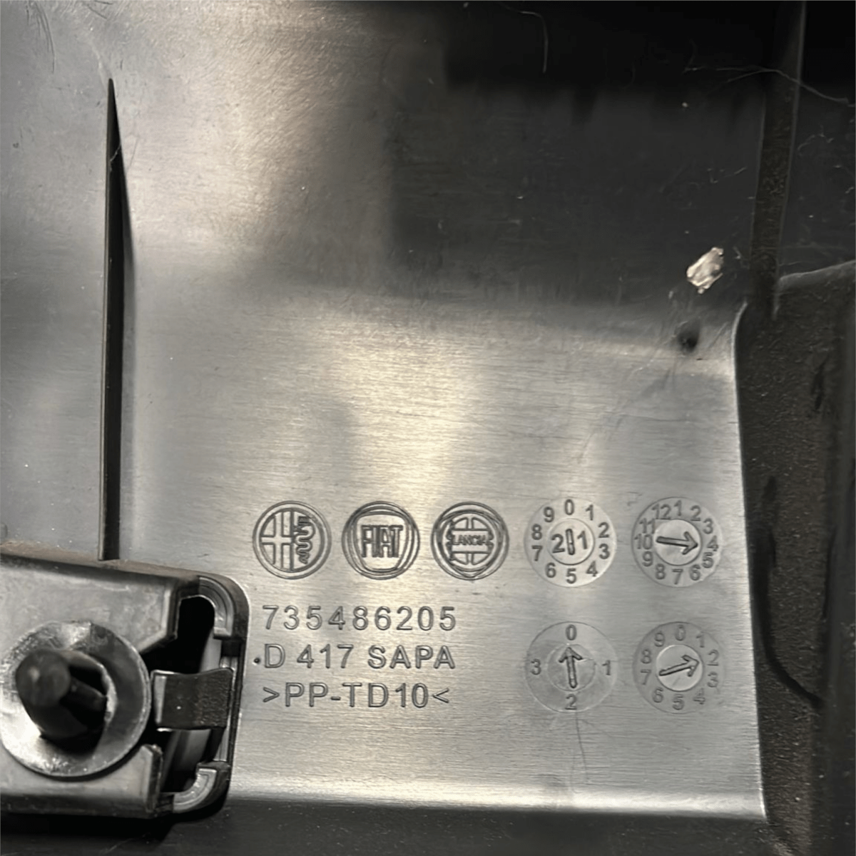 Rivestimento batticofano lancia ypsilon cod:735486205 (2011 >) - F&P CRASH SRL - Ricambi Usati