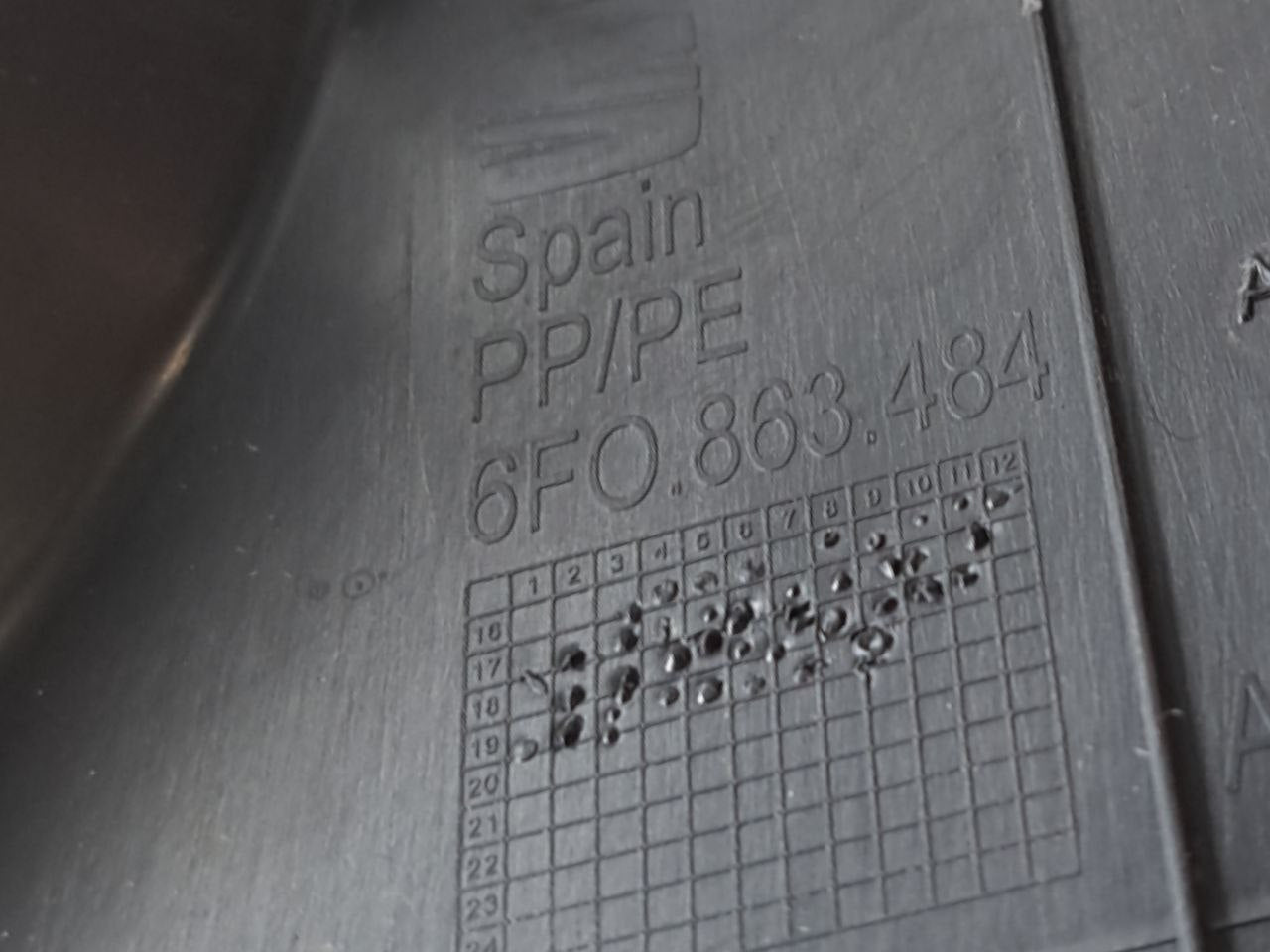 Rivestimento battitacco destro (dx) Seat Arona (2021) COD:6F0863484 - F&P CRASH SRLS - Ricambi Usati