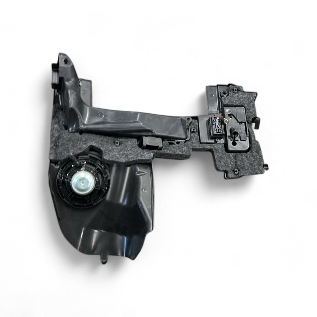 Rivestimento cruscotto inferiore Mercedes Benz EQC (N239) cod.A2536804606 (2019 > 2023) + cassa / altoparlante - F&P CRASH SRLS - Ricambi Usati