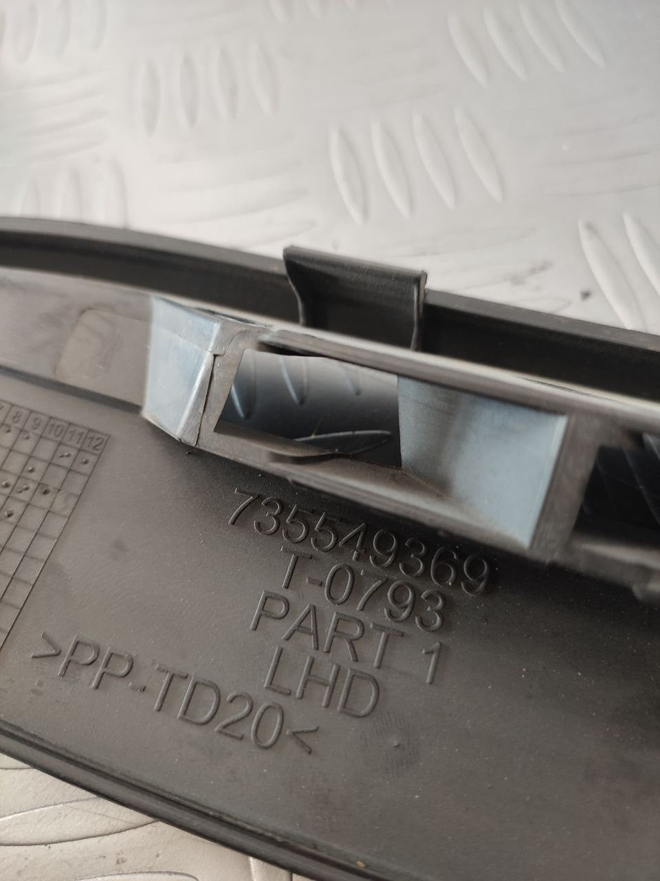 Rivestimento cruscotto superiore sbrinamento Fiat doblò cod:735549369 - F&P CRASH SRLS - Ricambi Usati