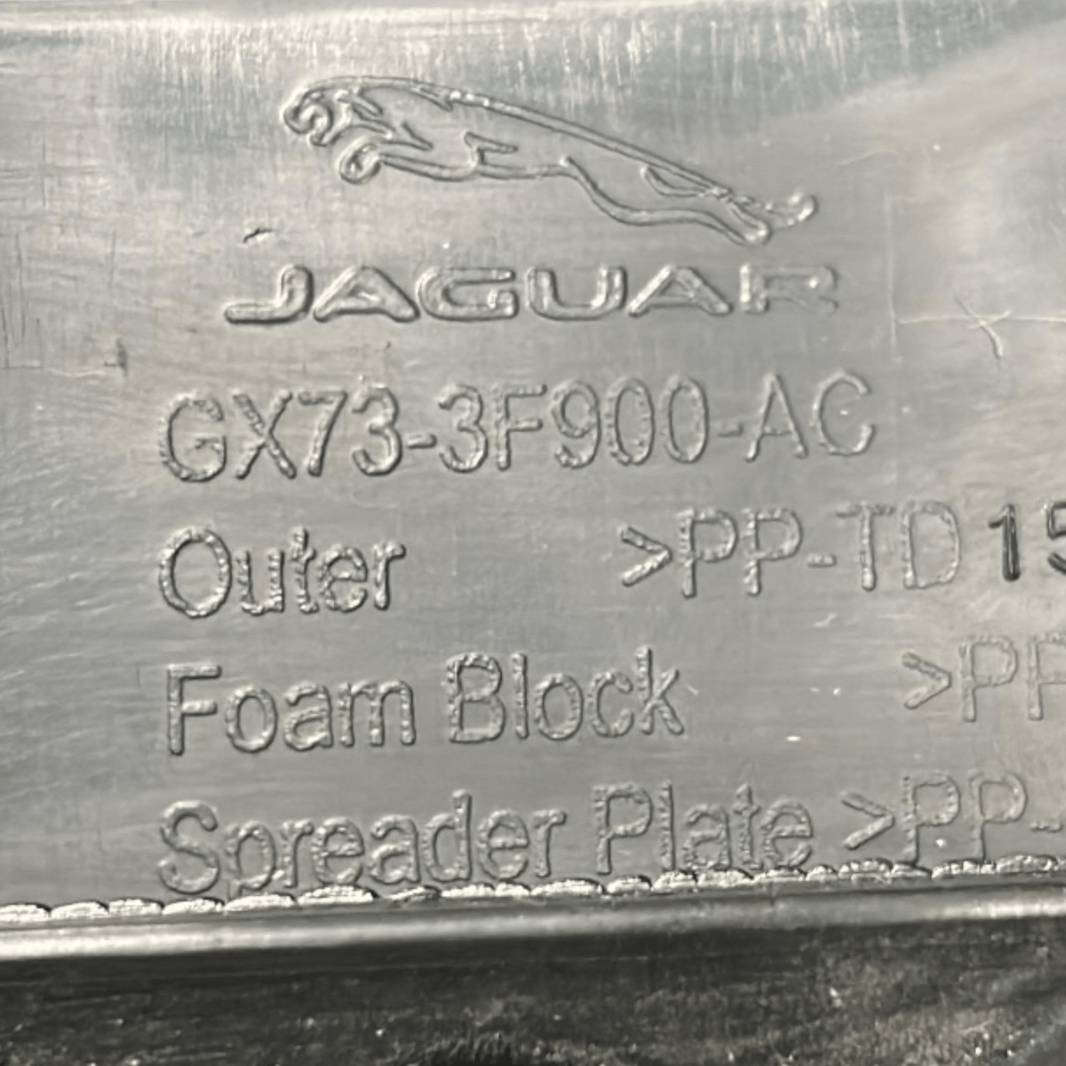 Rivestimento Inferiore Piantone Sterzo Jaguar XE (X760) cod.GX73 - 3F900 - AC (2015 > 2024) - F&P CRASH SRLS - Ricambi Usati