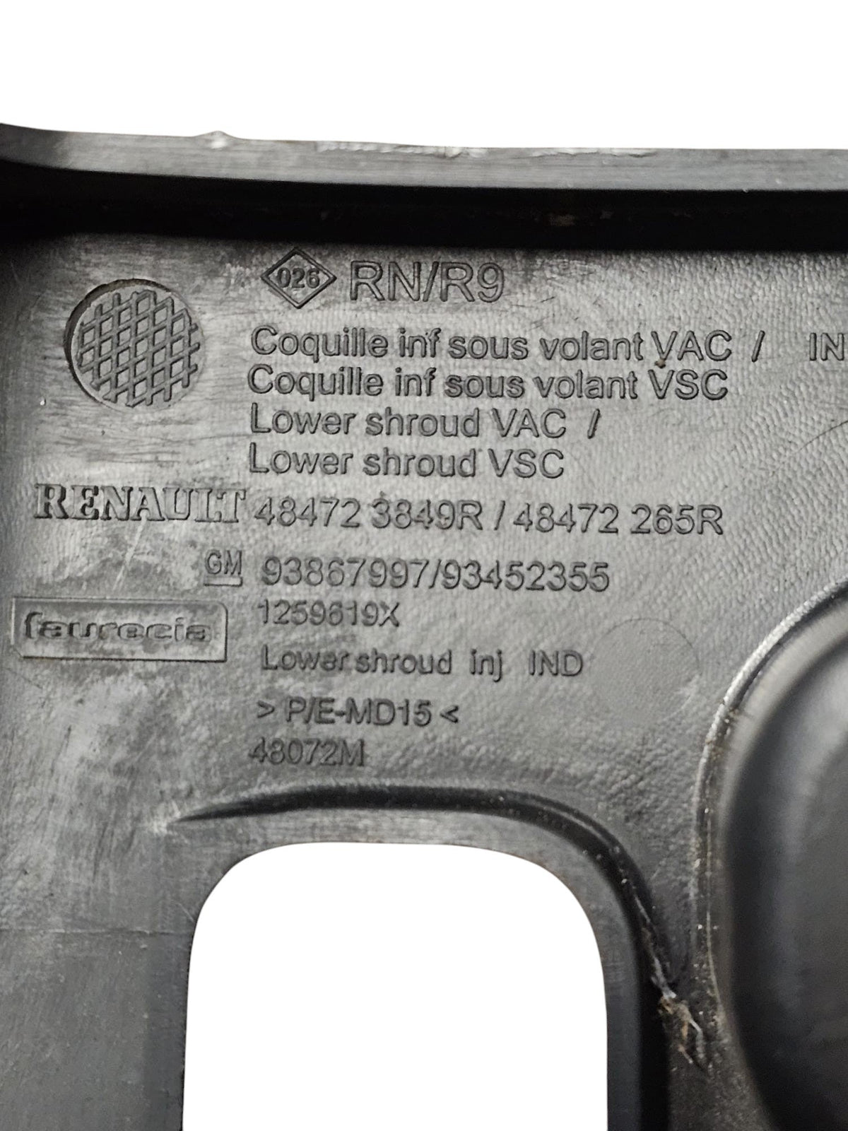 Lower Cover Steering Column Renault Trafic III Cod:484723849R / 48472265R (2014 - >) - F&P CRASH SRLS - Used Spare Parts