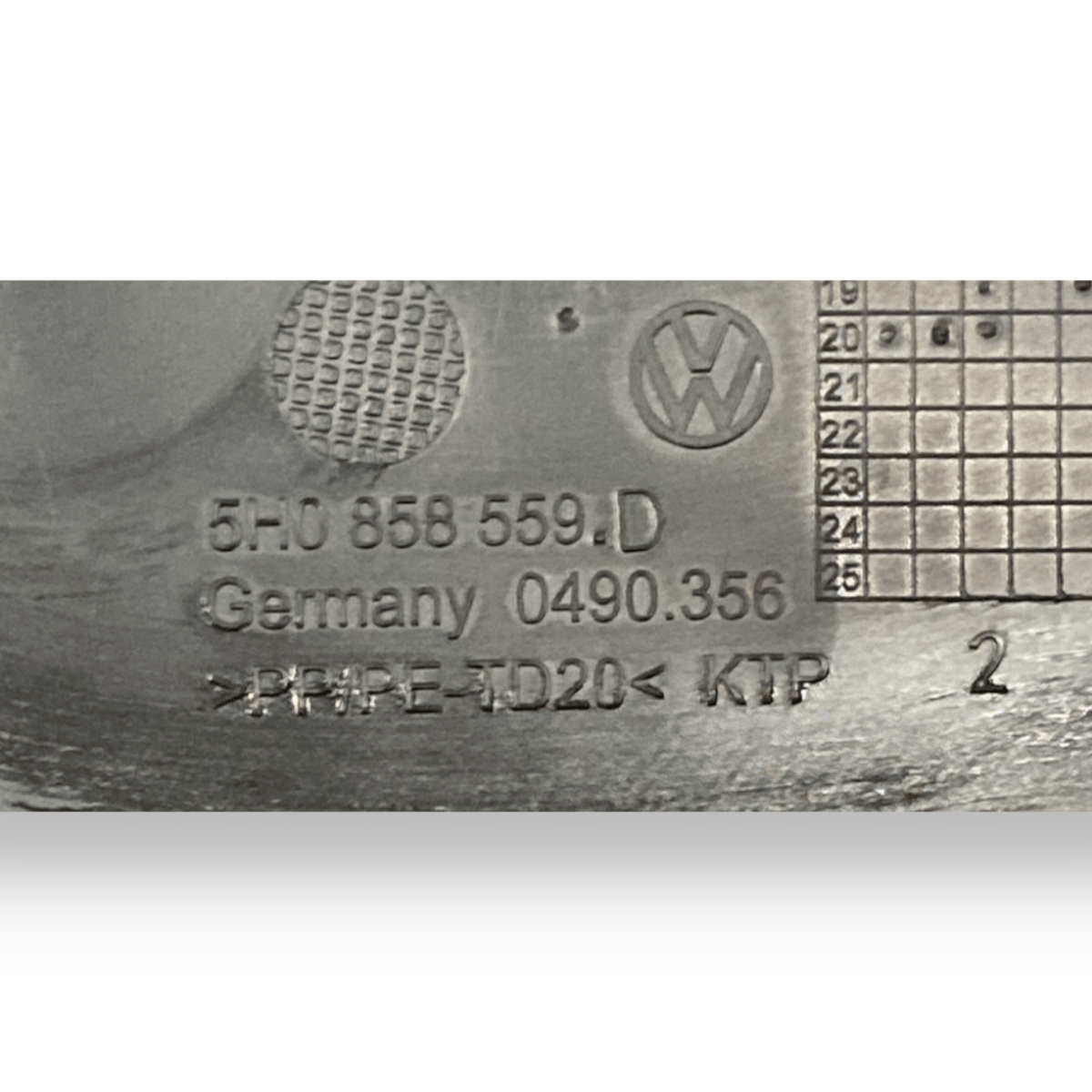rivestimento inferiore piantone volkswagen golf 8 2.0 diesel (2019 - ) - F&P CRASH SRLS - Ricambi Usati