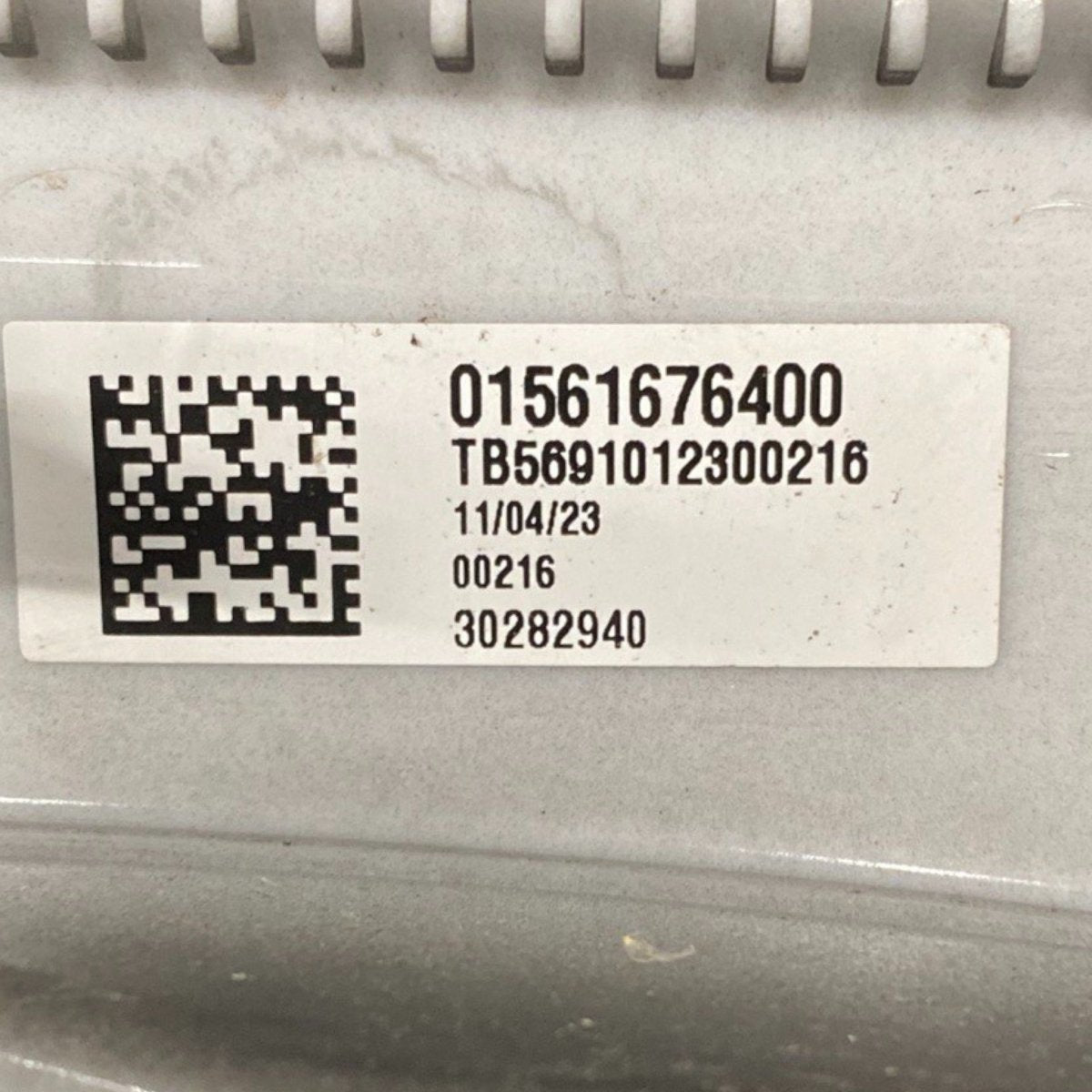 Rivestimento leva cambio alfa romeo tonale Cod: 30282940 (2022 - ) + pulsante / interruttore freno di stazionamento - F&P CRASH SRLS - Ricambi Usati
