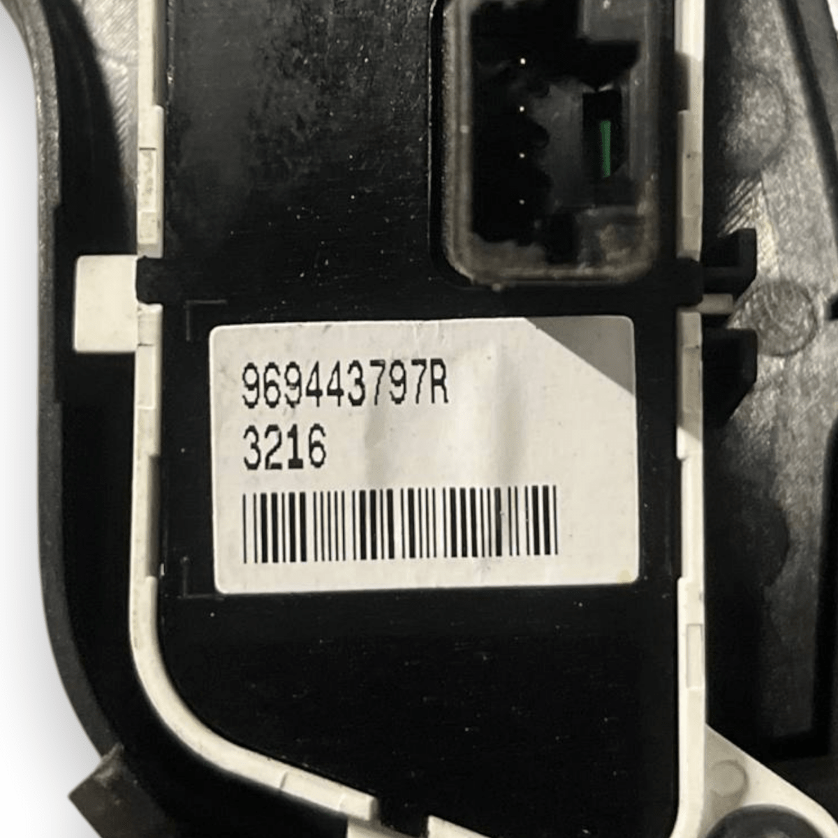 Automatic Gear Shift Cover Renault Megane IV (2015 - ) code: 969443797R - F&P CRASH SRL - Used Parts