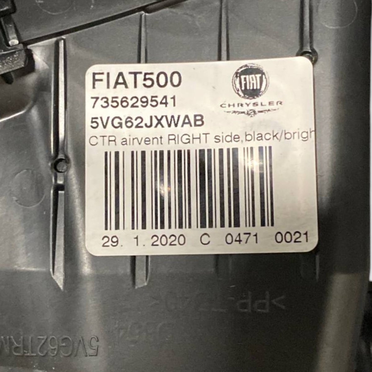 Rivestimento / modanatura autoradio + bocchette aria fiat 500 Cod: 735629541 (2007 - 2015) - F&P CRASH SRLS - Ricambi Usati