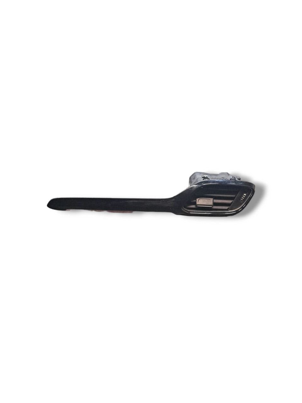 Dashboard Cover / Trim + Right Side Air Vent (dx) Ford Fiesta VII (2017>) COD:H1BB - A018B08 - F&P CRASH SRLS - Used Parts