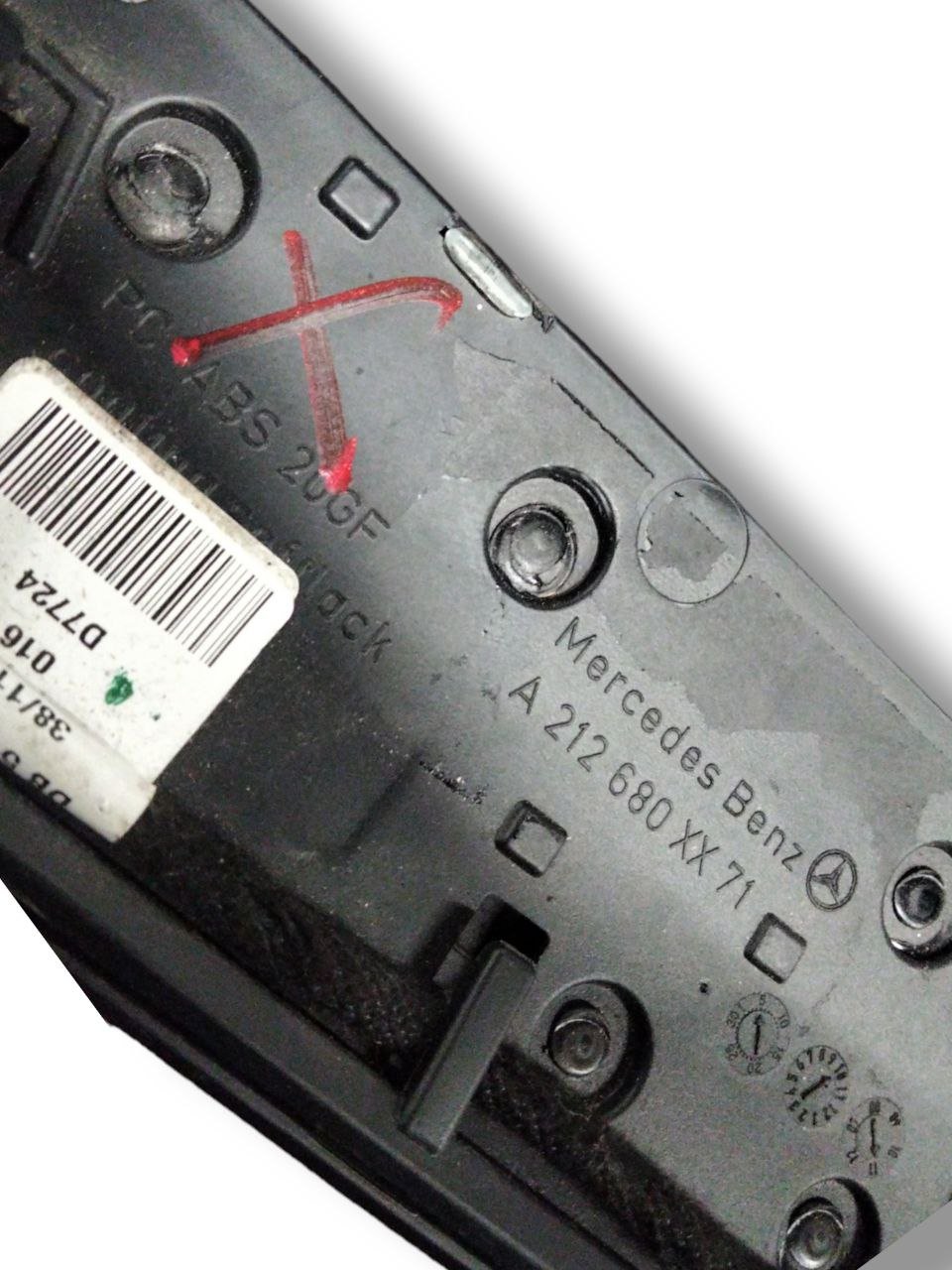 Dashboard covering / molding Mercedes class E W212 (2009 - 2016) code A212680XX71 - F&P CRASH SRLS - Used Parts
