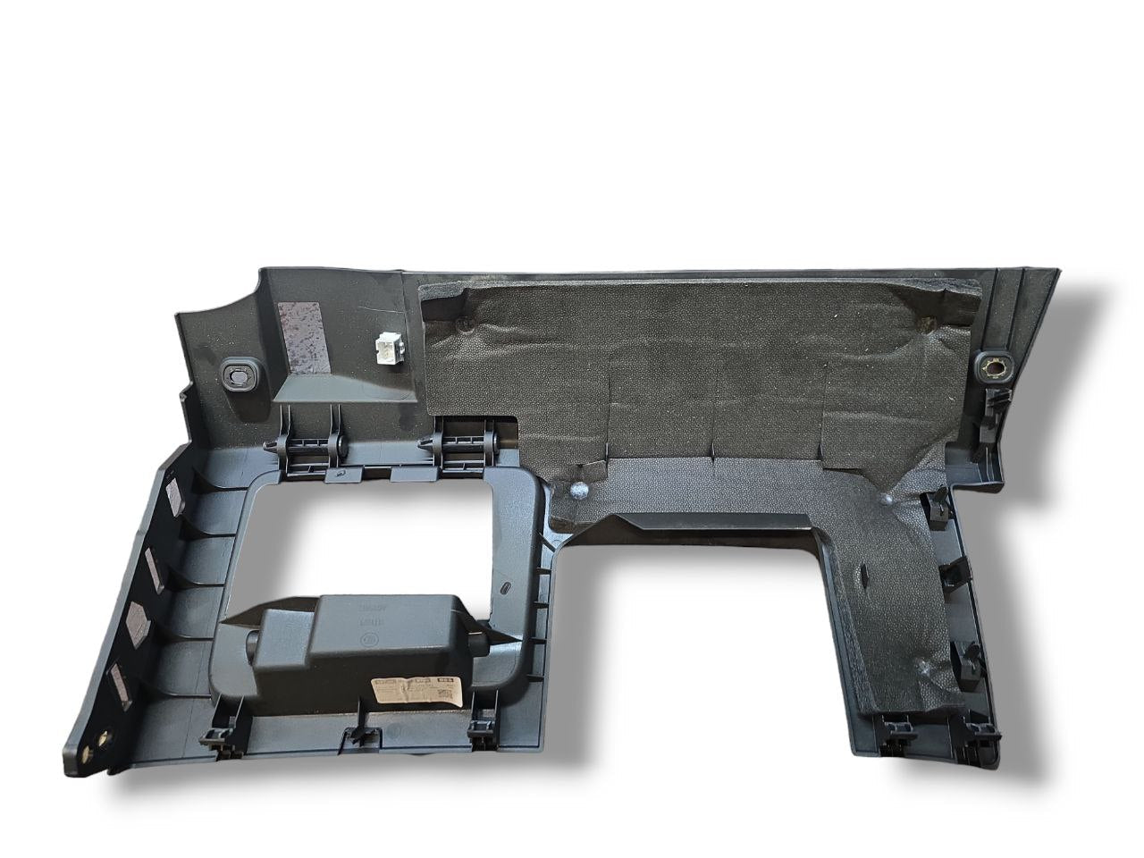 Rivestimento / Modanatura Interna Cruscotto Inferiore Sinistra Audi Q3 F3 ( 2018 > ) Cod : 83B863075 - F&P CRASH SRLS - Ricambi Usati