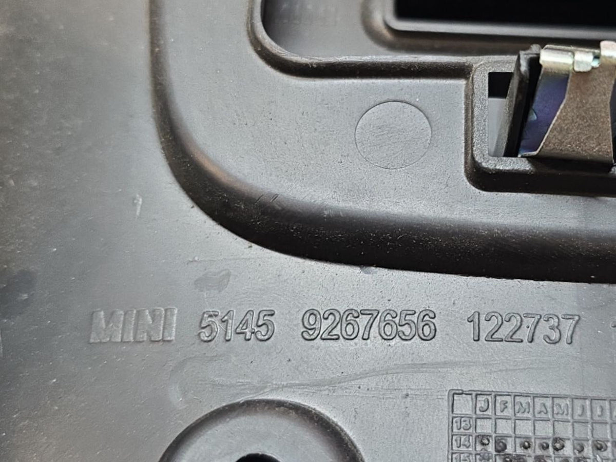 Internal Coating / Molding + Mini Cooper F56 Cigarette Lighter Socket (2013 - 2022) Code: 51459267656 - F&P CRASH SRLS - Used Parts