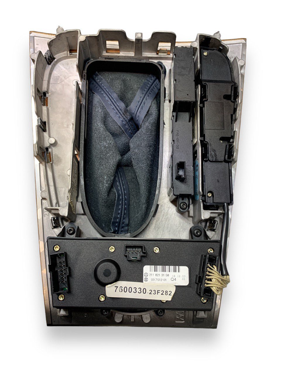 Trim Cover Gear Shift Knob Boot Mercedes E-Class W211 3.2 (2004) code.2118201810 - F&P CRASH SRLS - Used Parts