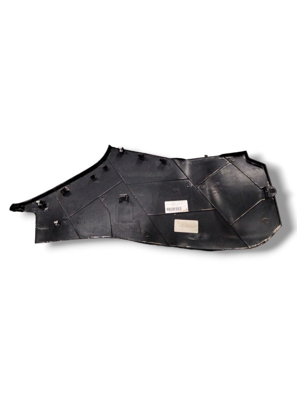 Coating / molding left side central tunnel Renault Clio IV cod.689210618R (2012 - 2021) - F&P CRASH SRLS - Used Parts