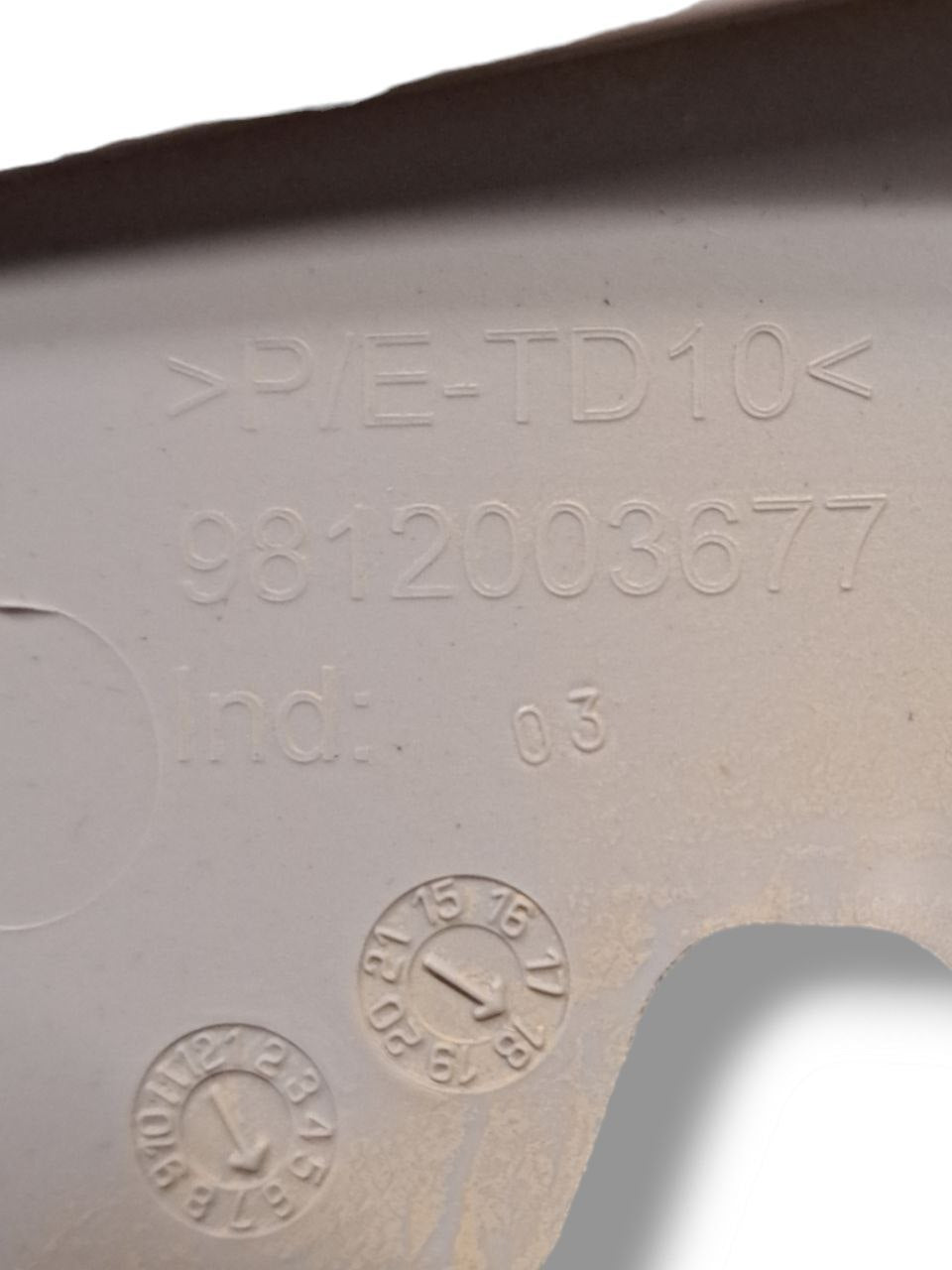 Right Front Pillar Cover Citroen C3 (2016>) CODE:9812003677 - F&P CRASH SRLS - Used Parts