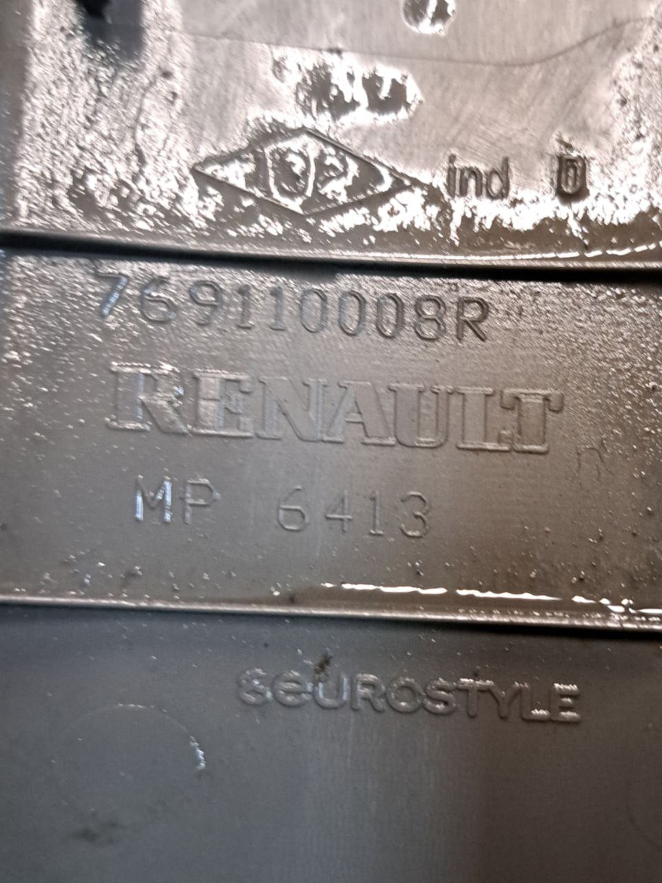 Right front pillar cover Renault Master III (2014 - 2019) COD:769110008R - F&P CRASH SRLS - Used Spare Parts