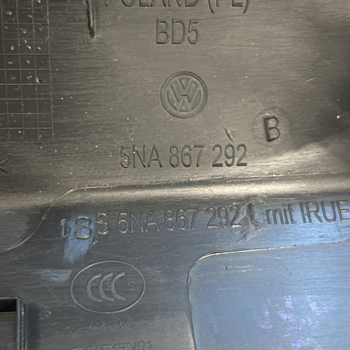 Right B Pillar Cover Volkswagen Tiguan (AD) code 5NA867292B (2016 > 2024) - F&P CRASH SRLS - Used Parts